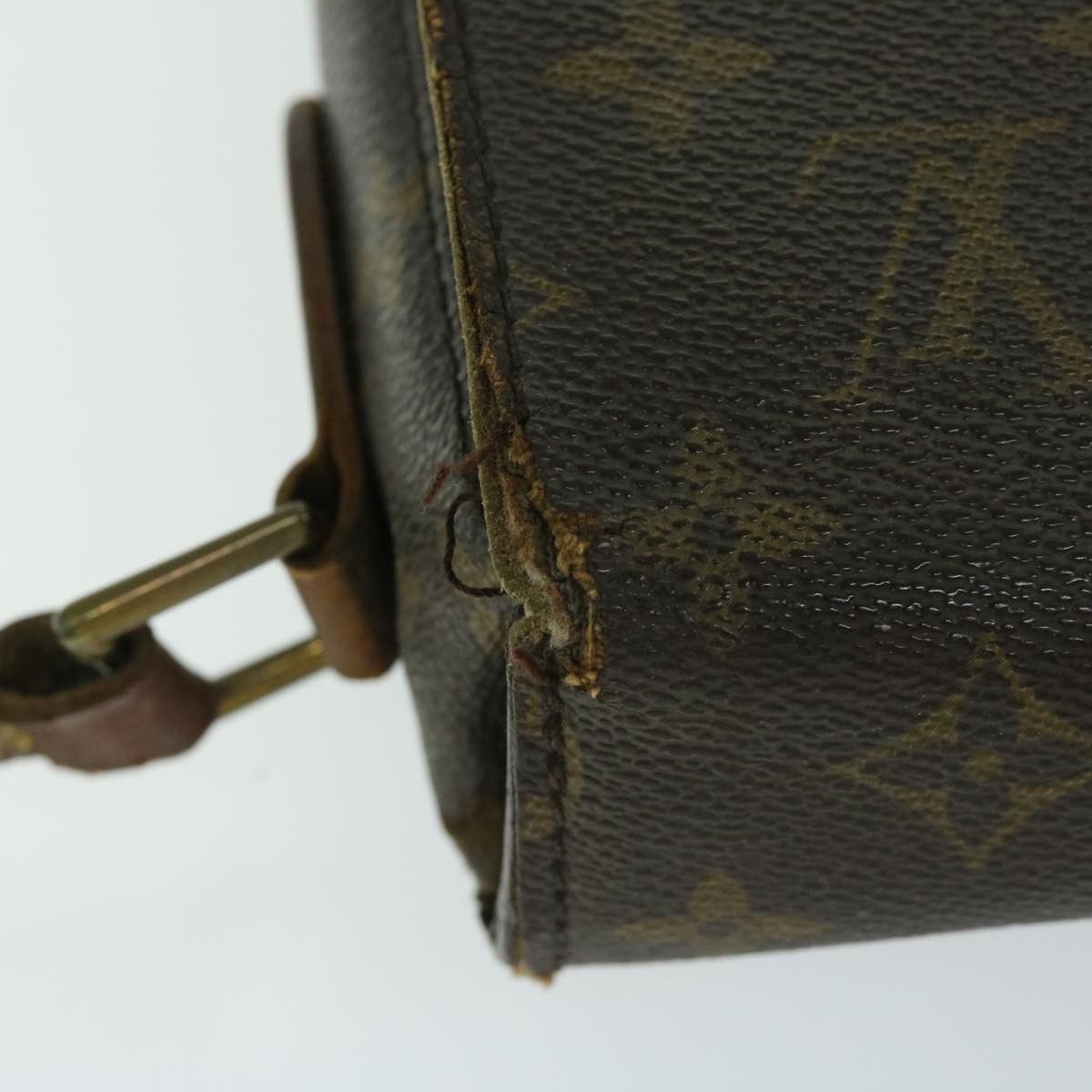 Louis Vuitton LOUIS VUITTON Monogram Saint Cloud GM Shoulder Bag M51242 Size ONE SIZE - 7 Thumbnail