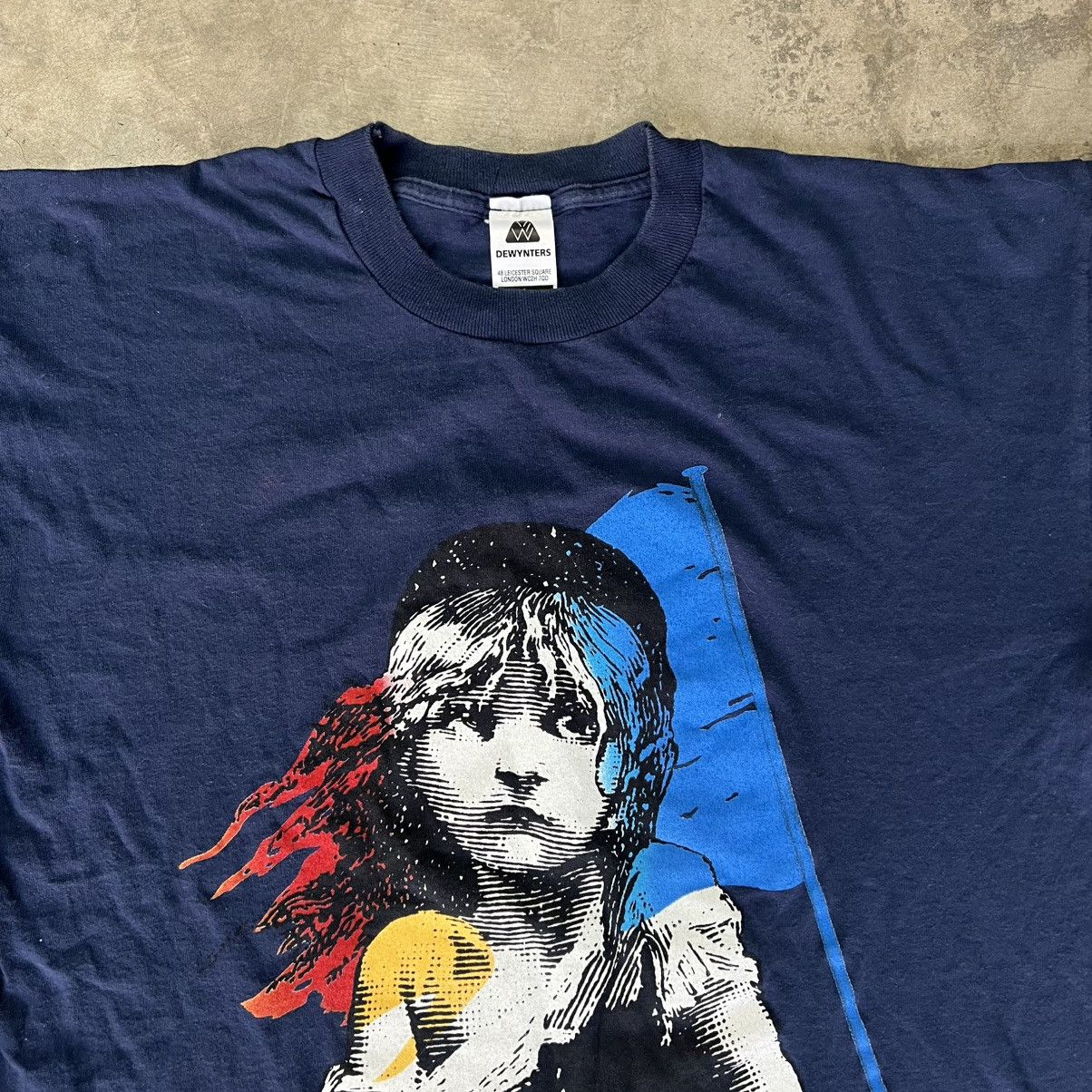 Hypebeast × Vintage Vintage 1986 Les Misérables Single-Stitched Graphic T-Shirt Size US L / EU 52-54 / 3 - 2 Thumbnail