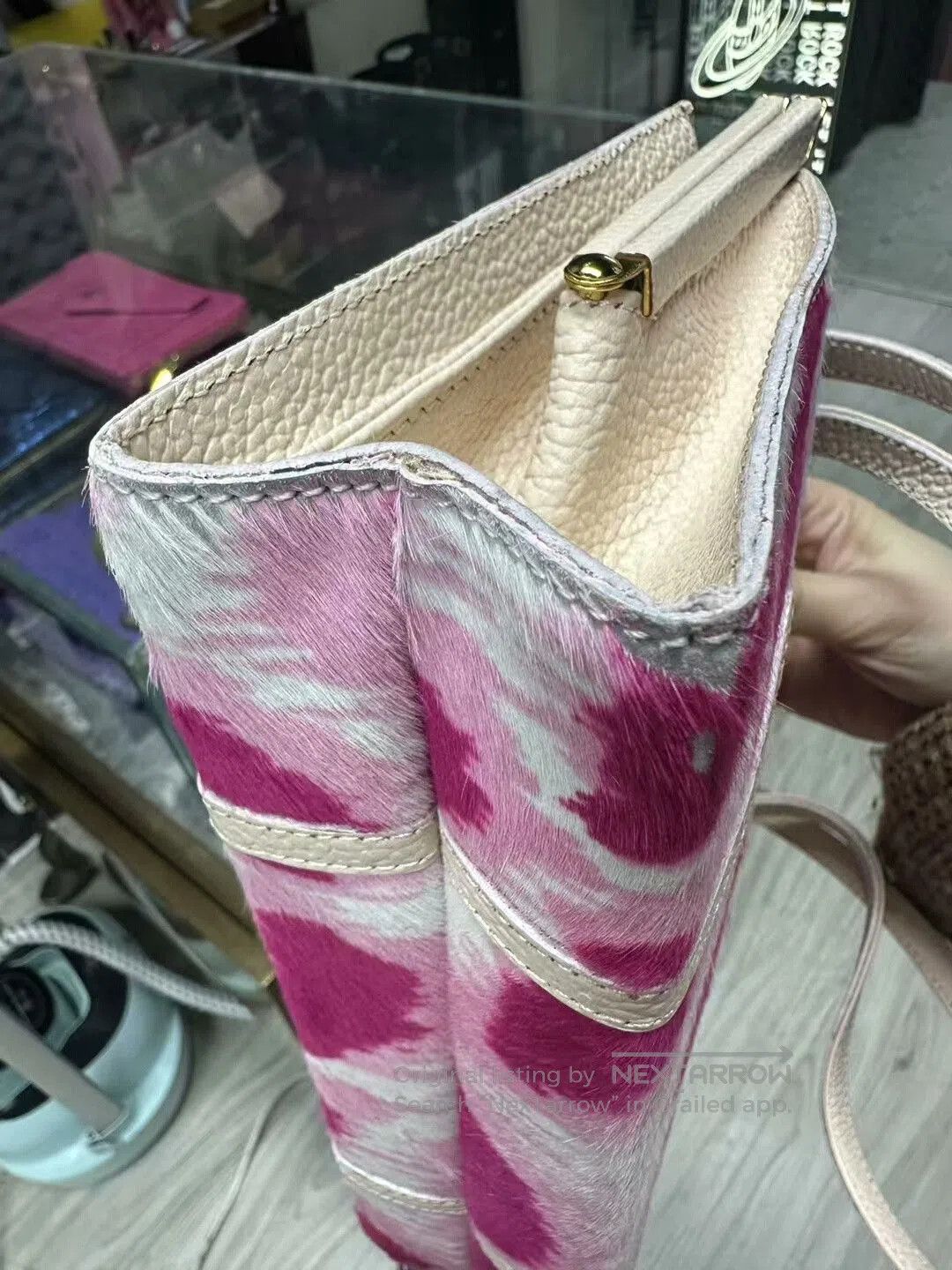 Vivienne Westwood Vivienne Westwood Saturn Horsehair Underarm Bag. Size ONE SIZE - 5 Thumbnail