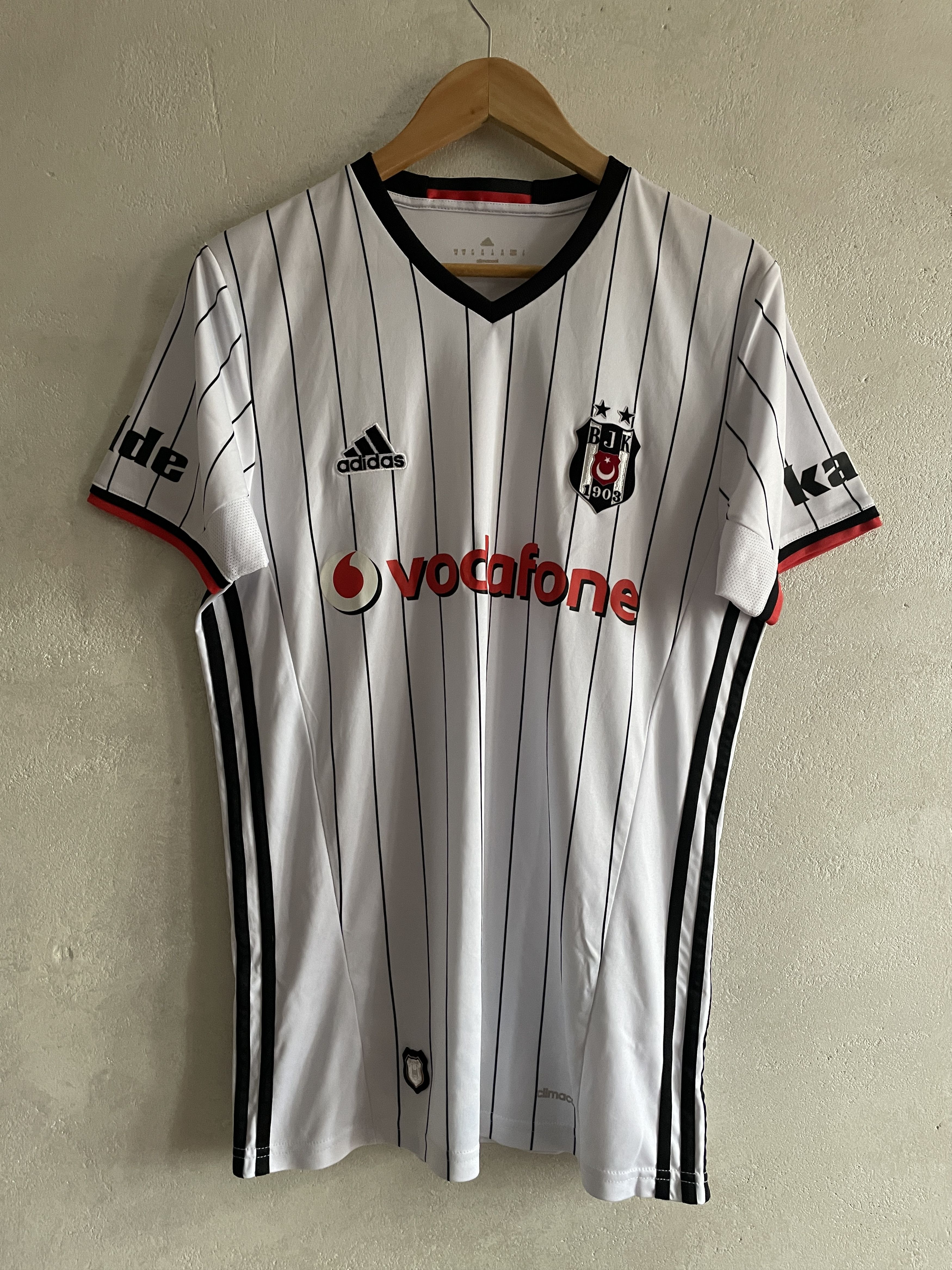 Adidas Besiktas Home Shirt 2016 2017 Kit Soccer Jersey Size US M / EU 48-50 / 2 - 1 Thumbnail