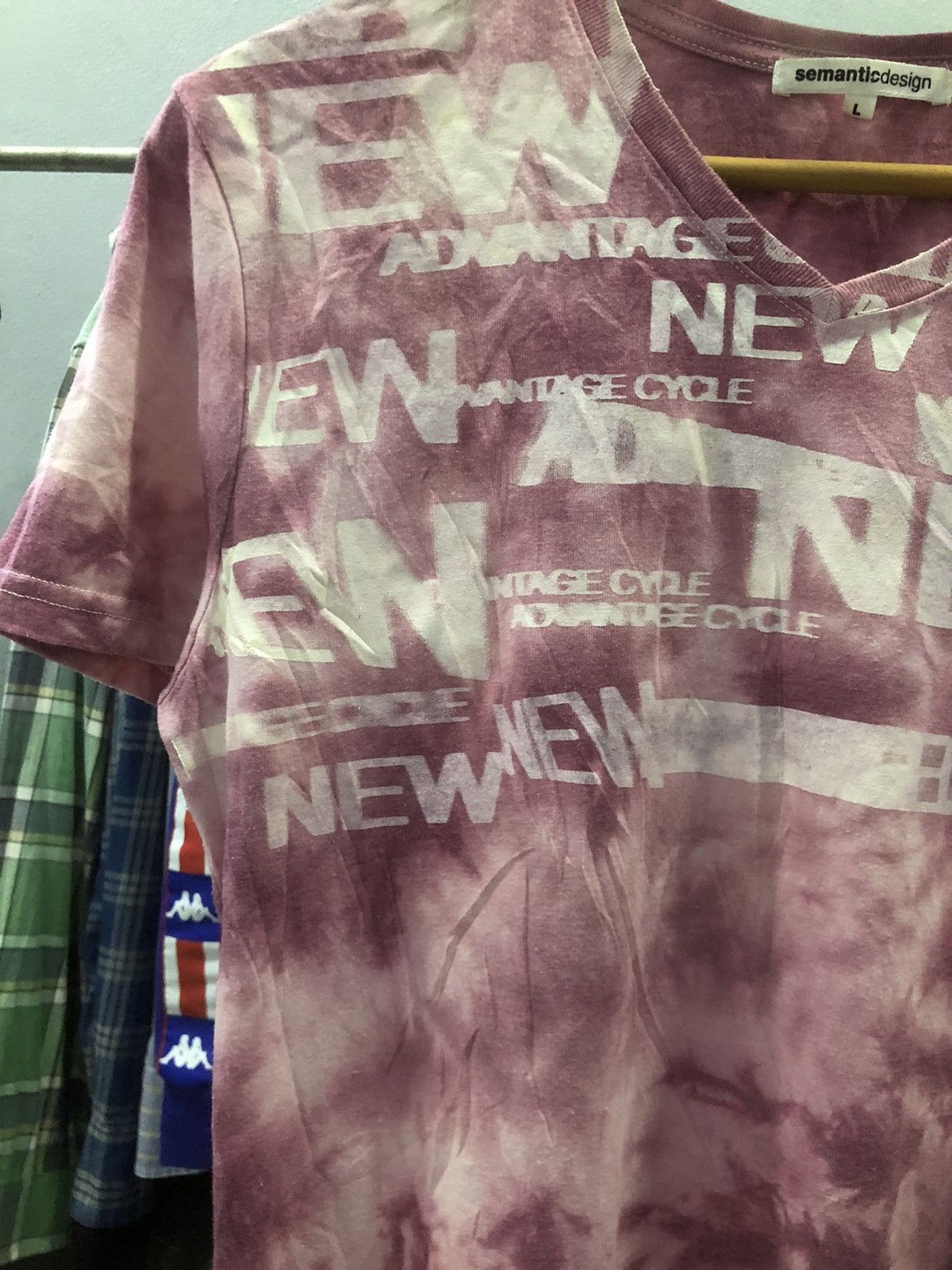 Japanese Brand × semanticdesign Semanticdesign All-Over Print V-Neck Tee — Avant-Garde Size US S / EU 44-46 / 1 - 6 Thumbnail