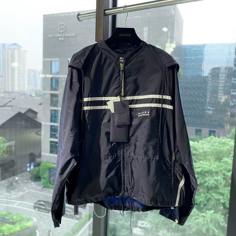 Prada Prada Striped Econyl Zip Jacket Size 44 Size M / US 6-8 / IT 42-44 - 1 Thumbnail