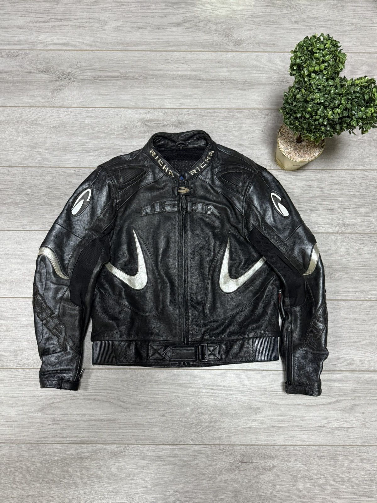 Other Richa leather protection leather jacket zip Size US M / EU 48-50 / 2 - 1 Thumbnail