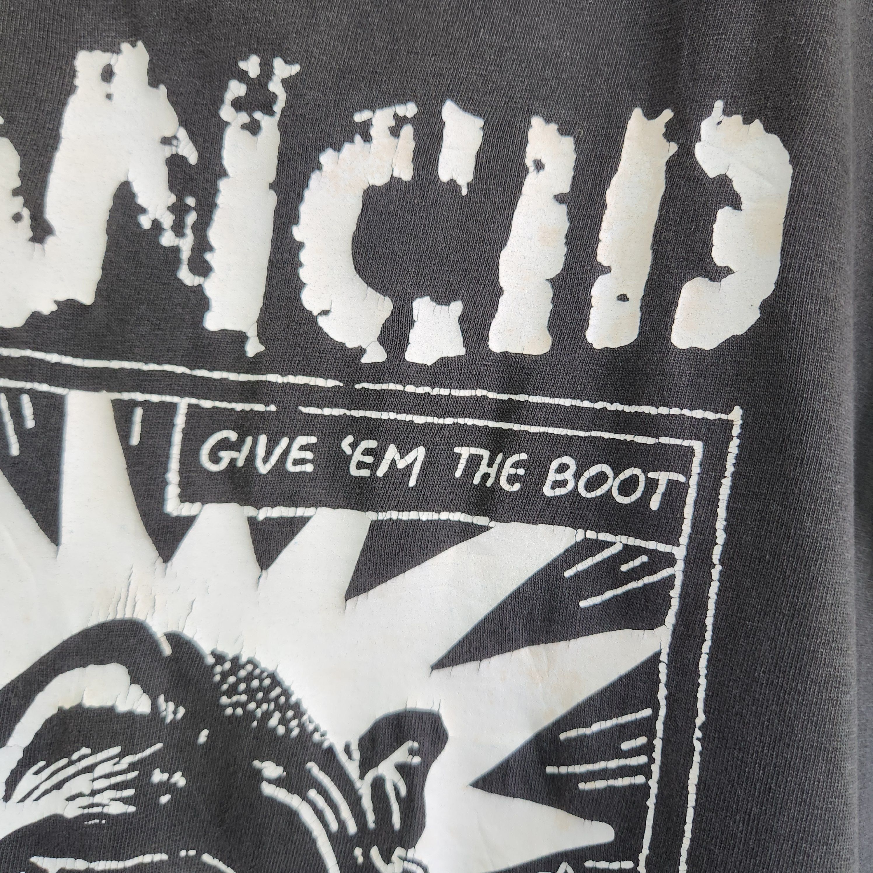Band Tees × Vintage Vintage 2000s Rancid Give Em The Boot TShirt Single Stitch Size US M / EU 48-50 / 2 - 13 Thumbnail
