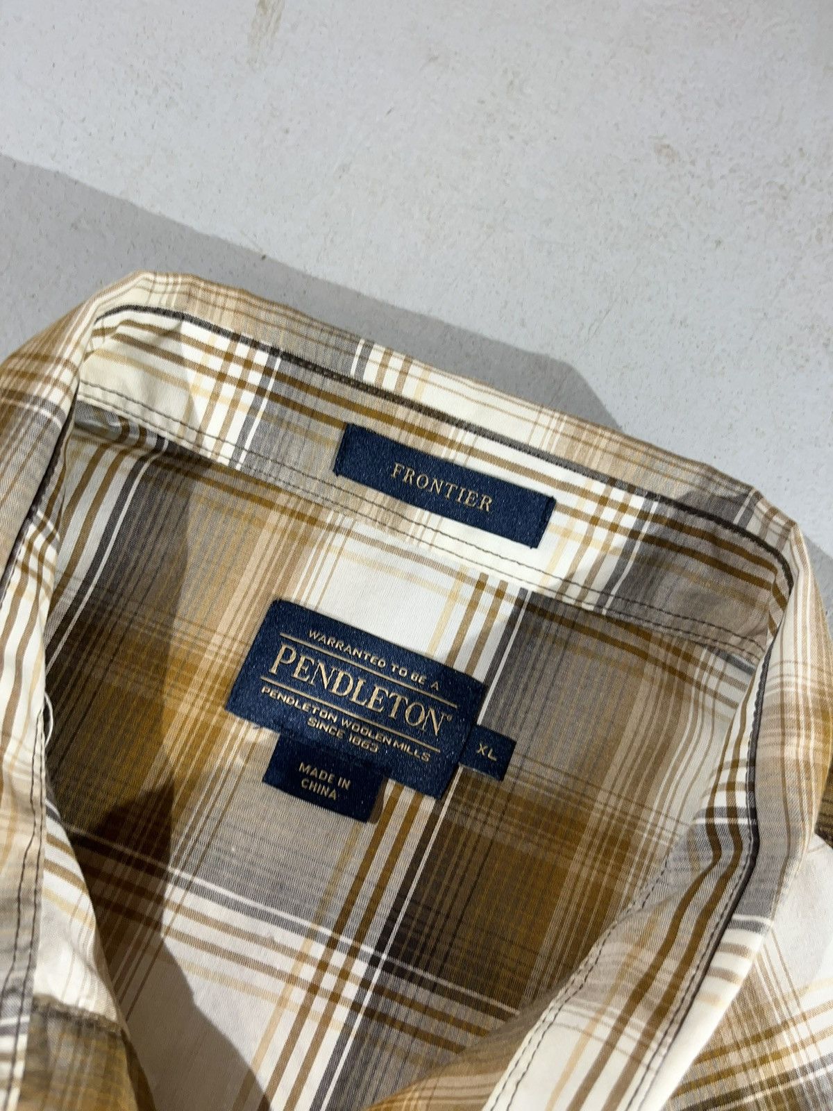 Pendleton Pendelton vintage mens pearl snap button up shirt Size US XL / EU 56 / 4 - 2 Thumbnail