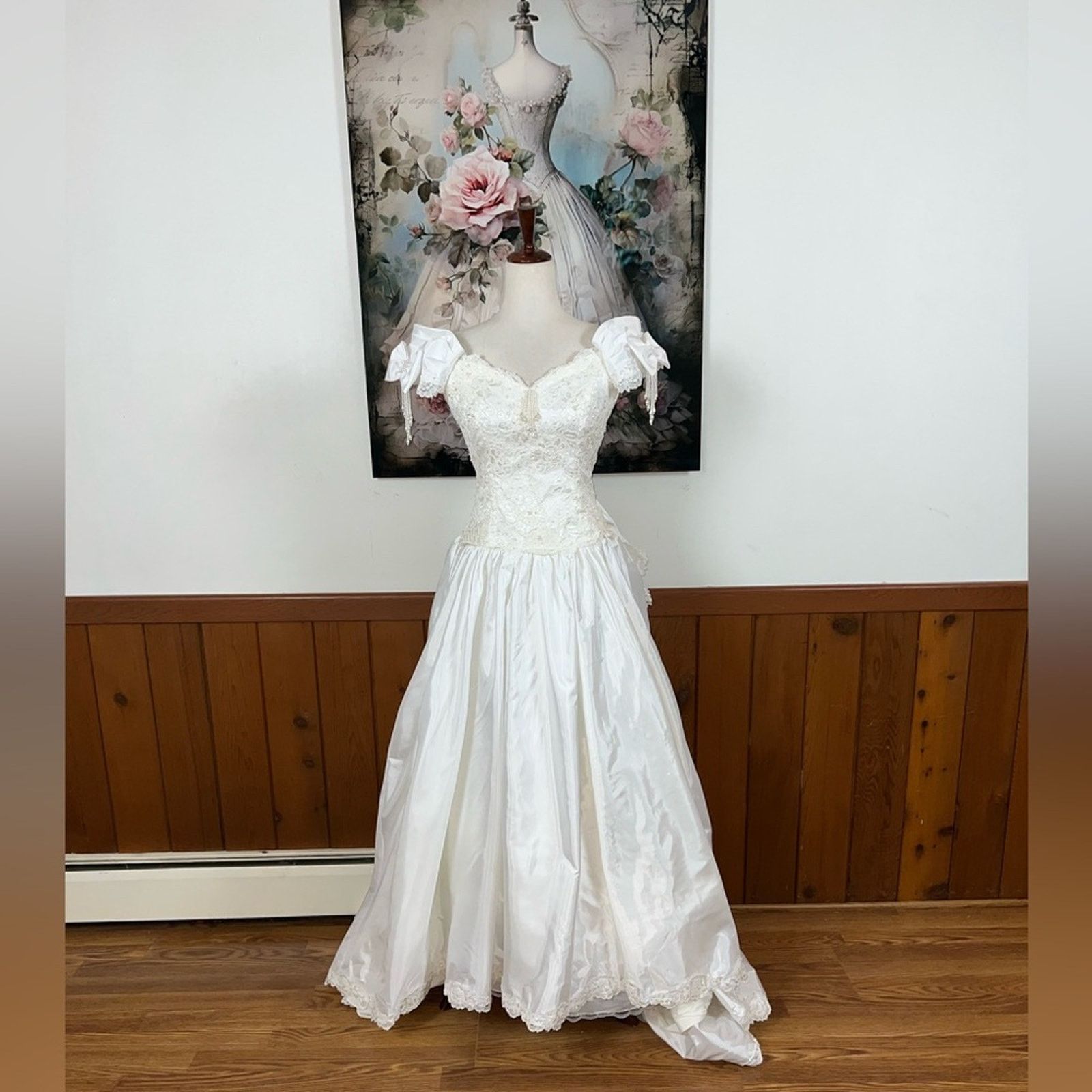 Vintage Gorgeous Vintage 1980s Taffeta Wedding Gown! Size M / US 6-8 / IT 42-44 - 2 Thumbnail
