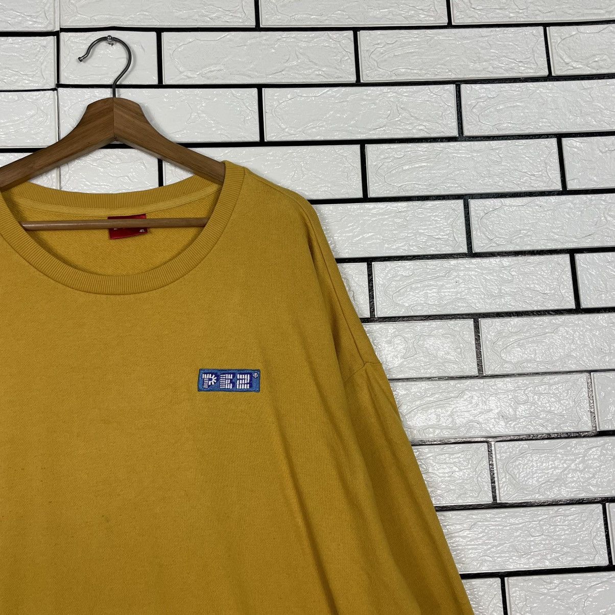 Japanese Brand Japanese Brand PEZ Candy Sweatshirt Size US L / EU 52-54 / 3 - 5 Thumbnail