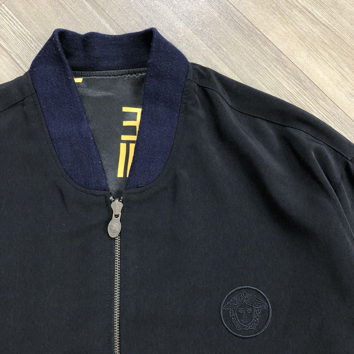 Versace 🇮🇹Gianni Versace Jeans Couture Medusa Reversible Silk Jacket Size US L / EU 52-54 / 3 - 14 Thumbnail