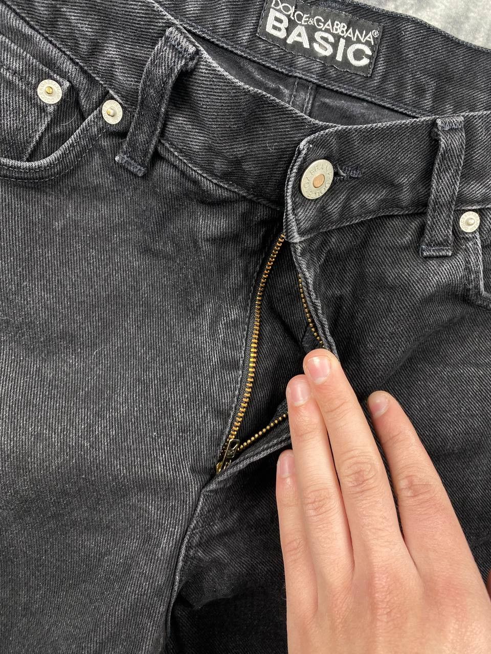 Dolce & Gabbana Vintage Dolce Gabbana Basic Big Logo Denim Jeans Size US 32 / EU 48 - 11 Thumbnail