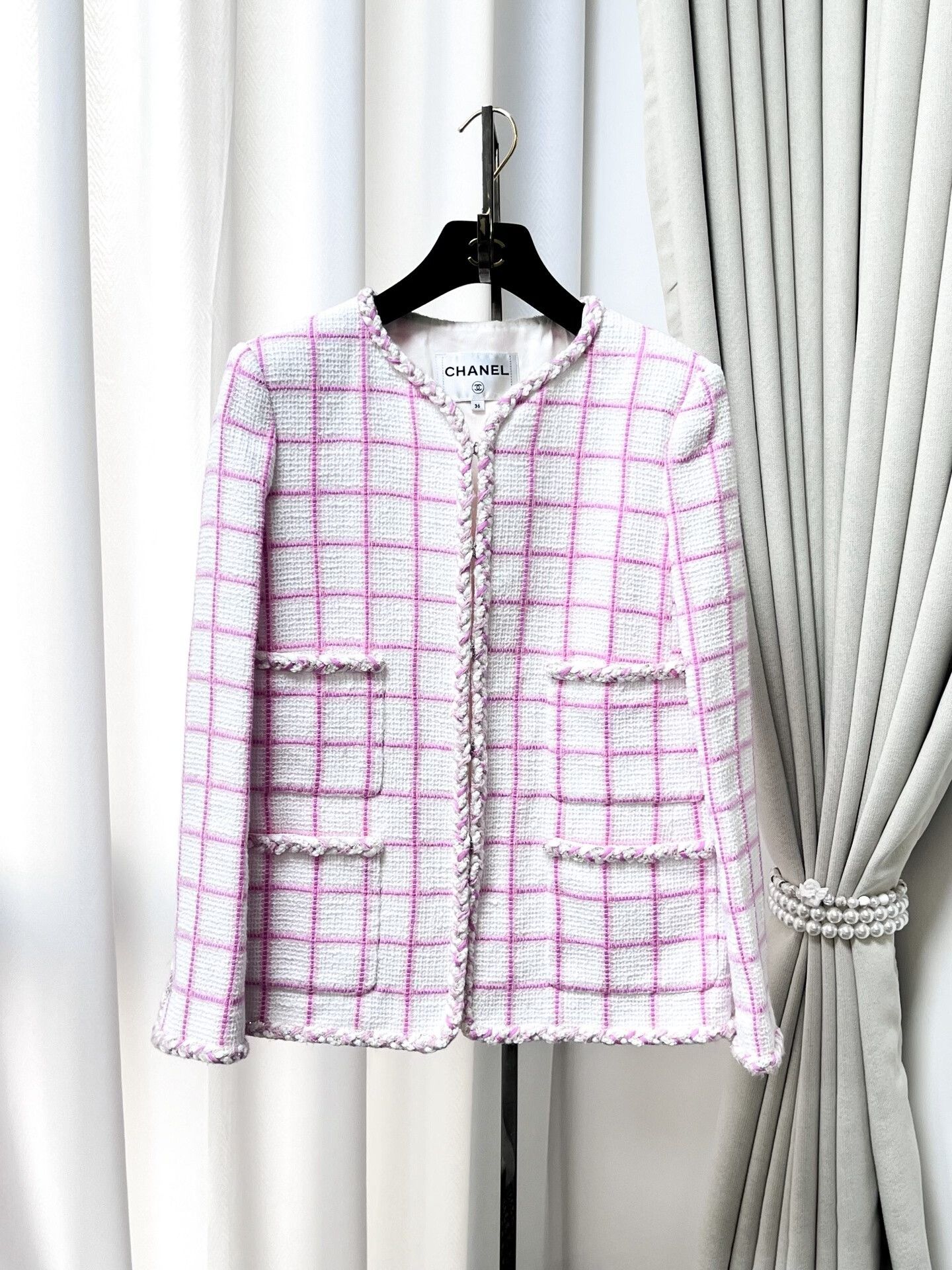 Chanel Chanel 23C Pink Checkered Coat Size XS / US 0-2 / IT 36-38 - 1 Thumbnail