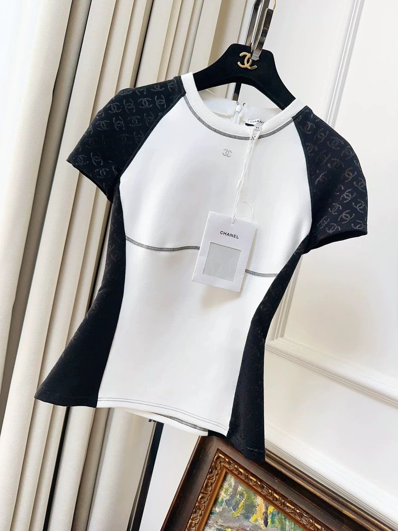 Chanel Chanel 24C early spring vacation black and white dark patt Size XXS / US 00 / IT 34 - 1 Thumbnail