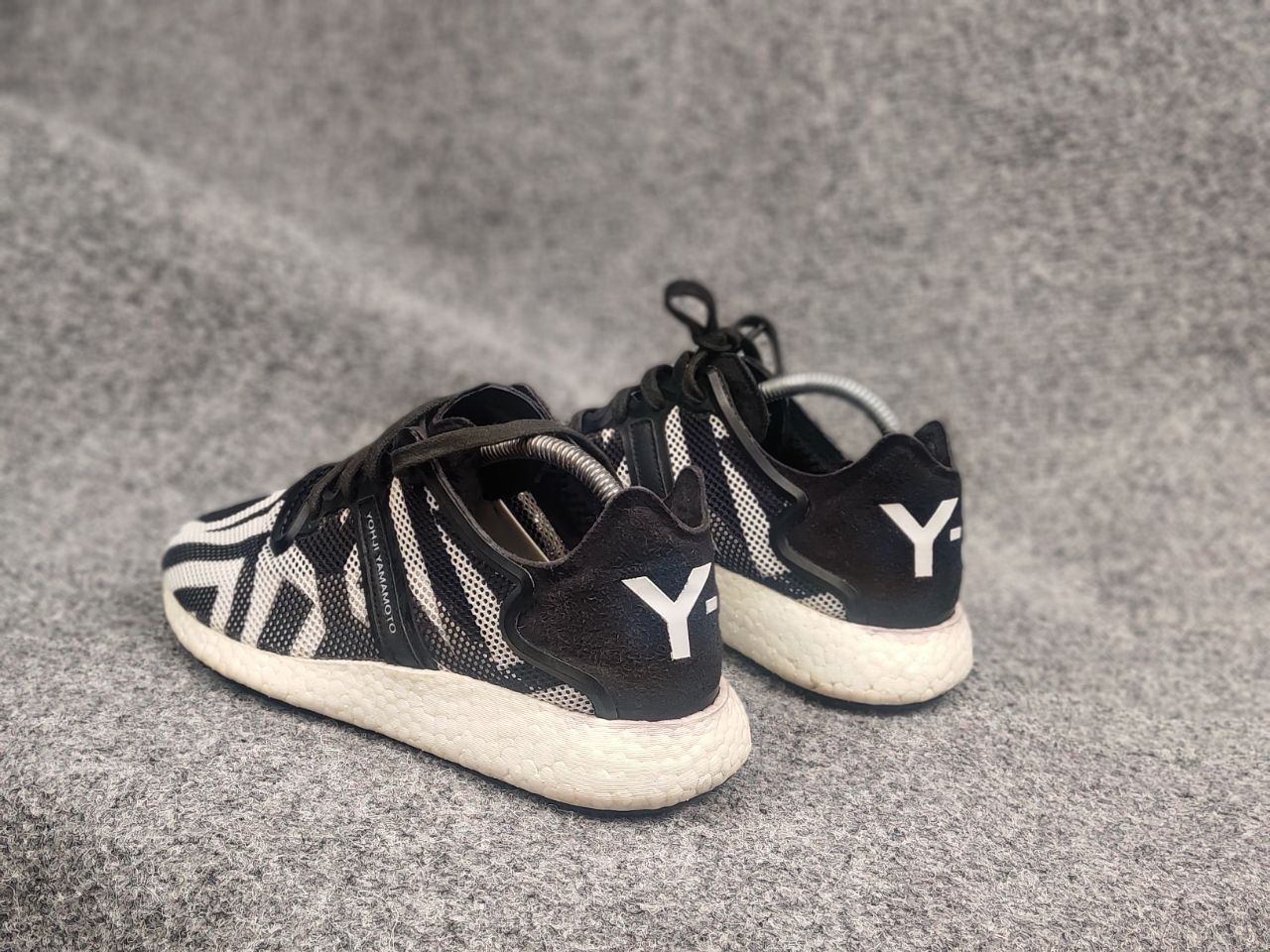 Yohji Yamamoto Yohji Yamamoto Adidas Y-3 Boost Japan Pattern Mesh sneakers Size US 7 / EU 40 - 9 Thumbnail