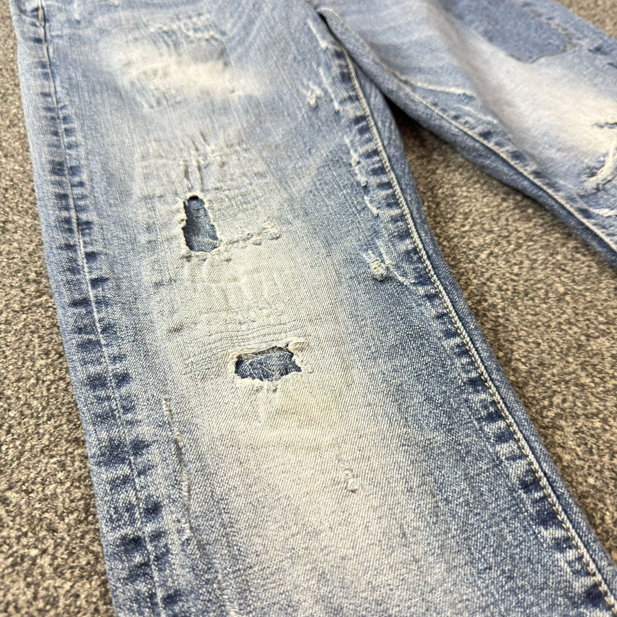Dsquared2 Vintage Distressed Light Wash Denim Jeans Size US 31 - 6 Thumbnail