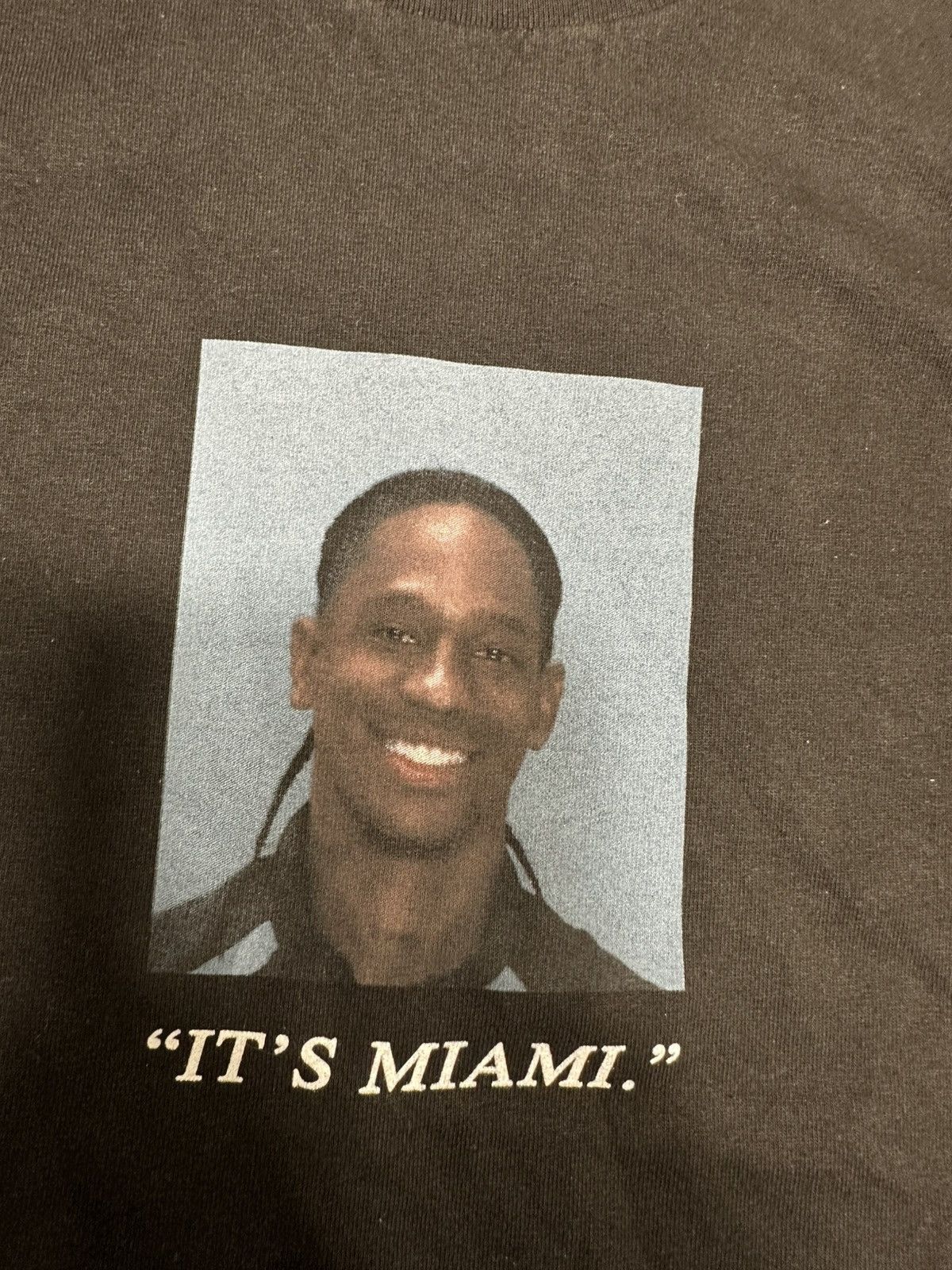 Travis Scott Travis Scott Mugshot Tee- Brand New XL Size US XL / EU 56 / 4 - 3 Thumbnail