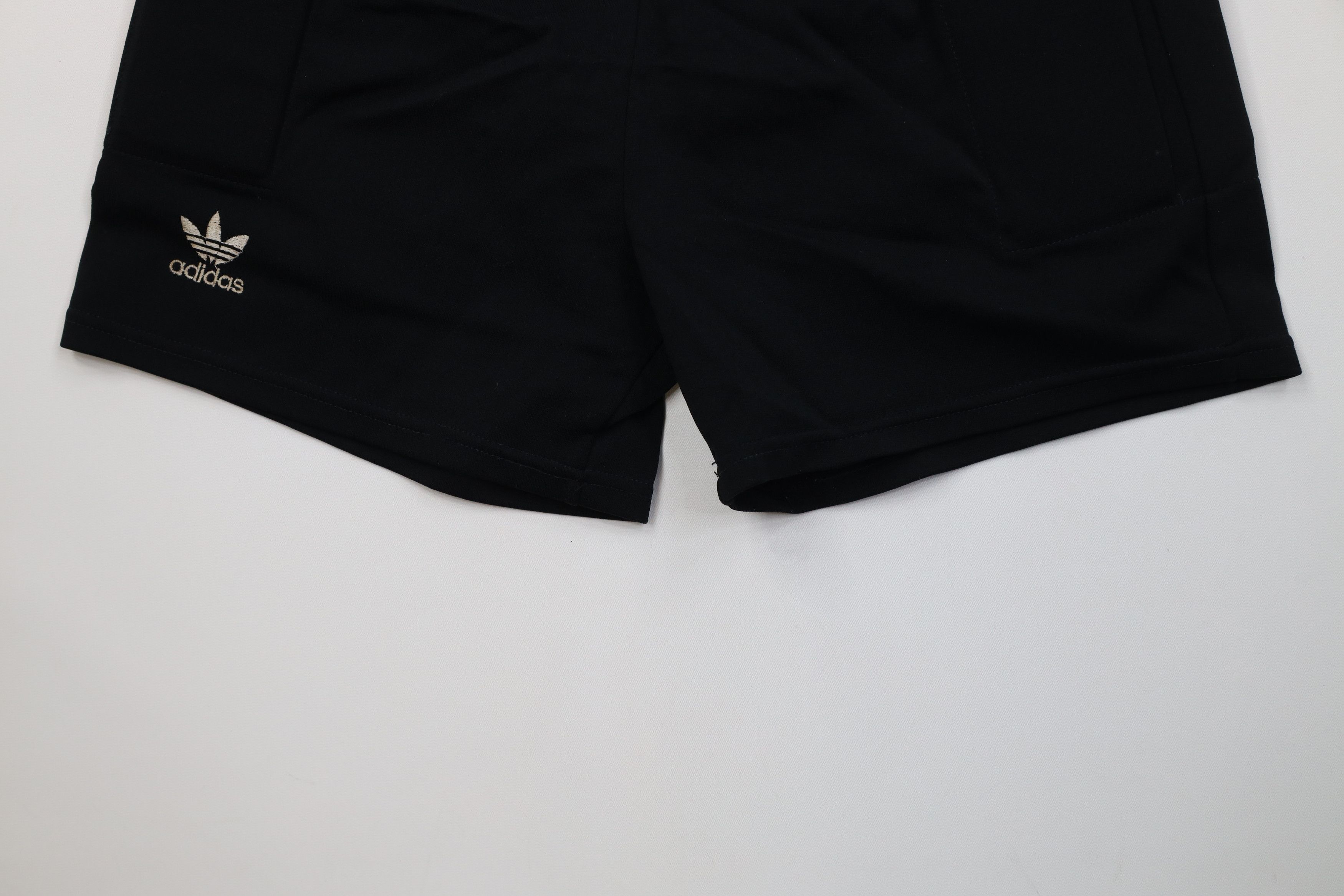 Adidas Vintage 80s Adidas Goalkeeper Goalie Soccer Shorts Black USA Size US 34 / EU 50 - 4 Thumbnail