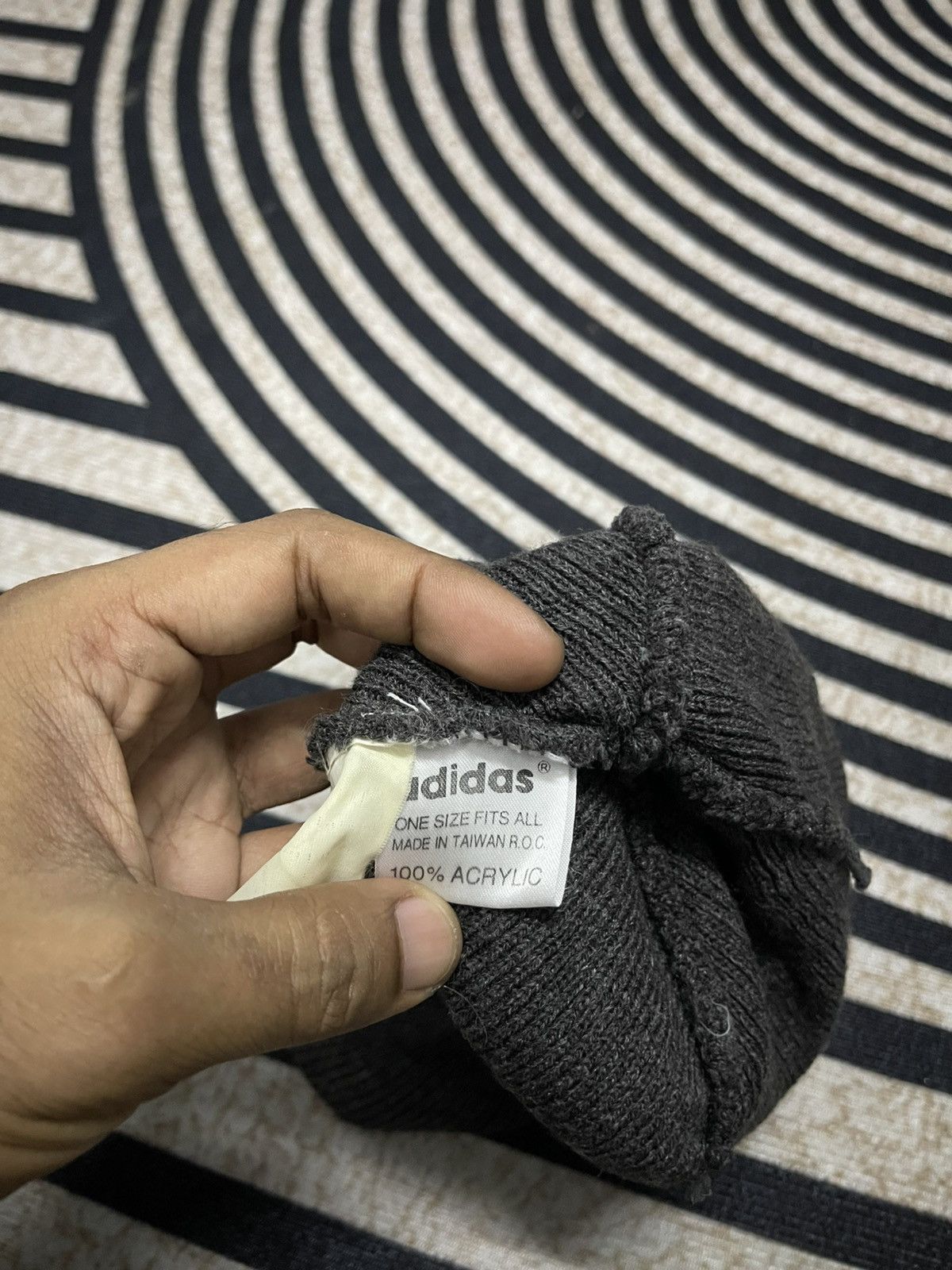 Adidas 90s ADIDAS THREE FOIL BEANIE HAT EMBROIDERED LOGO Size ONE SIZE - 4 Thumbnail
