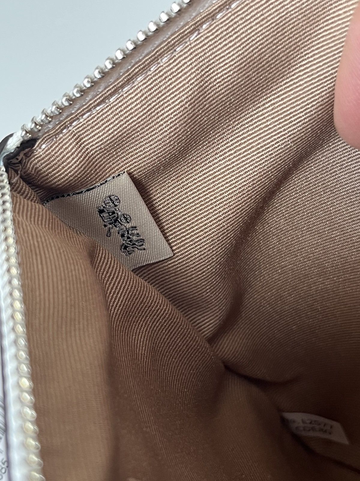 Coach Coach Large Corner Zip Wristlet With Newspaper Print Size ONE SIZE - 8 Thumbnail