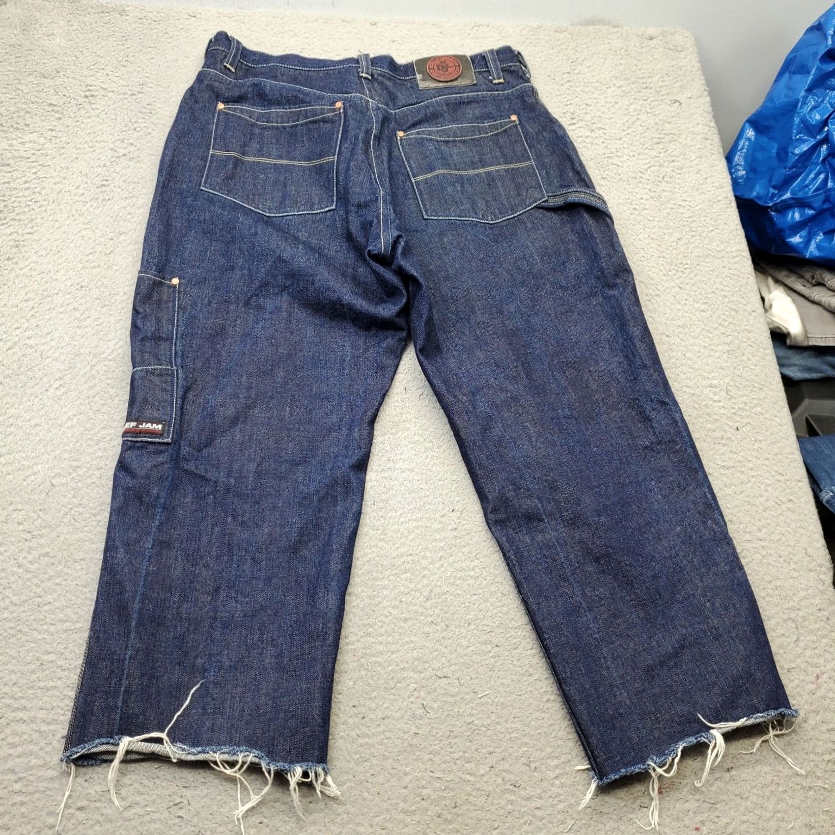 Denime Def Jam University Hip Hop Built Y2K Baggy Jeans Men 36 Blue Denim Frayed Hem Jeans Size 36 Mens Denim Baggy/Relaxed Fit 100% Cotton Slim? Size US 36 / EU 52 - 2 Thumbnail