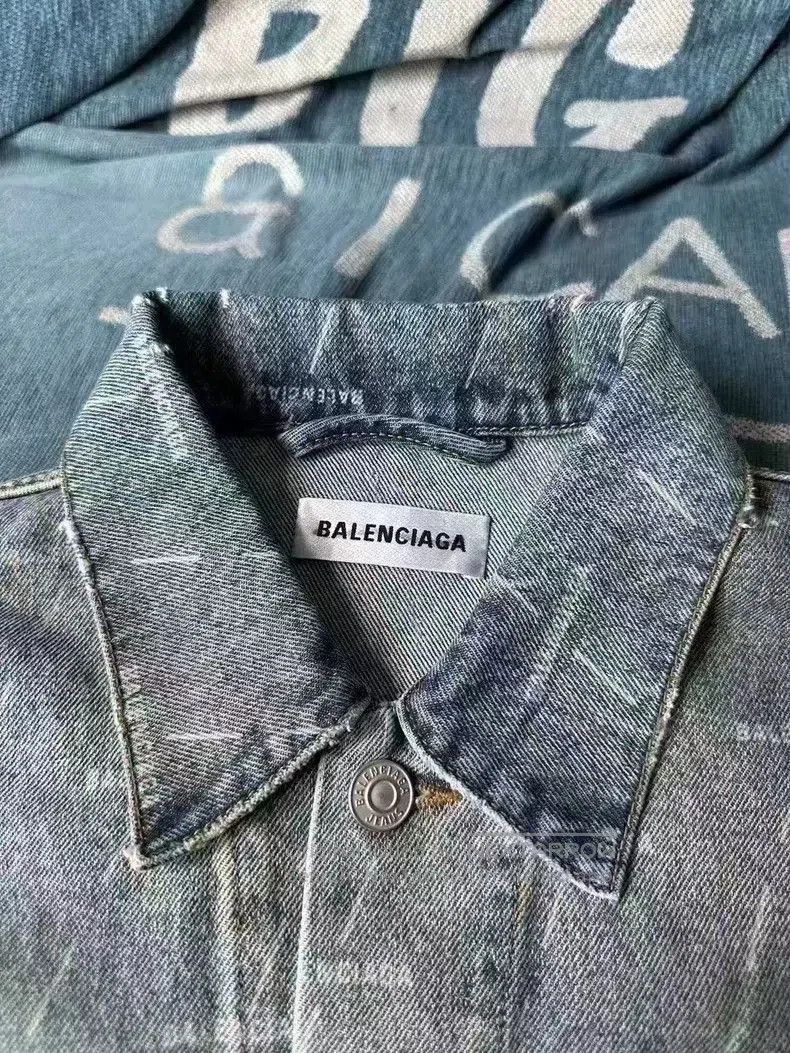 Balenciaga Balenciaga All-over Print Denim Jacket. Size US XS / EU 42 / 0 - 3 Thumbnail