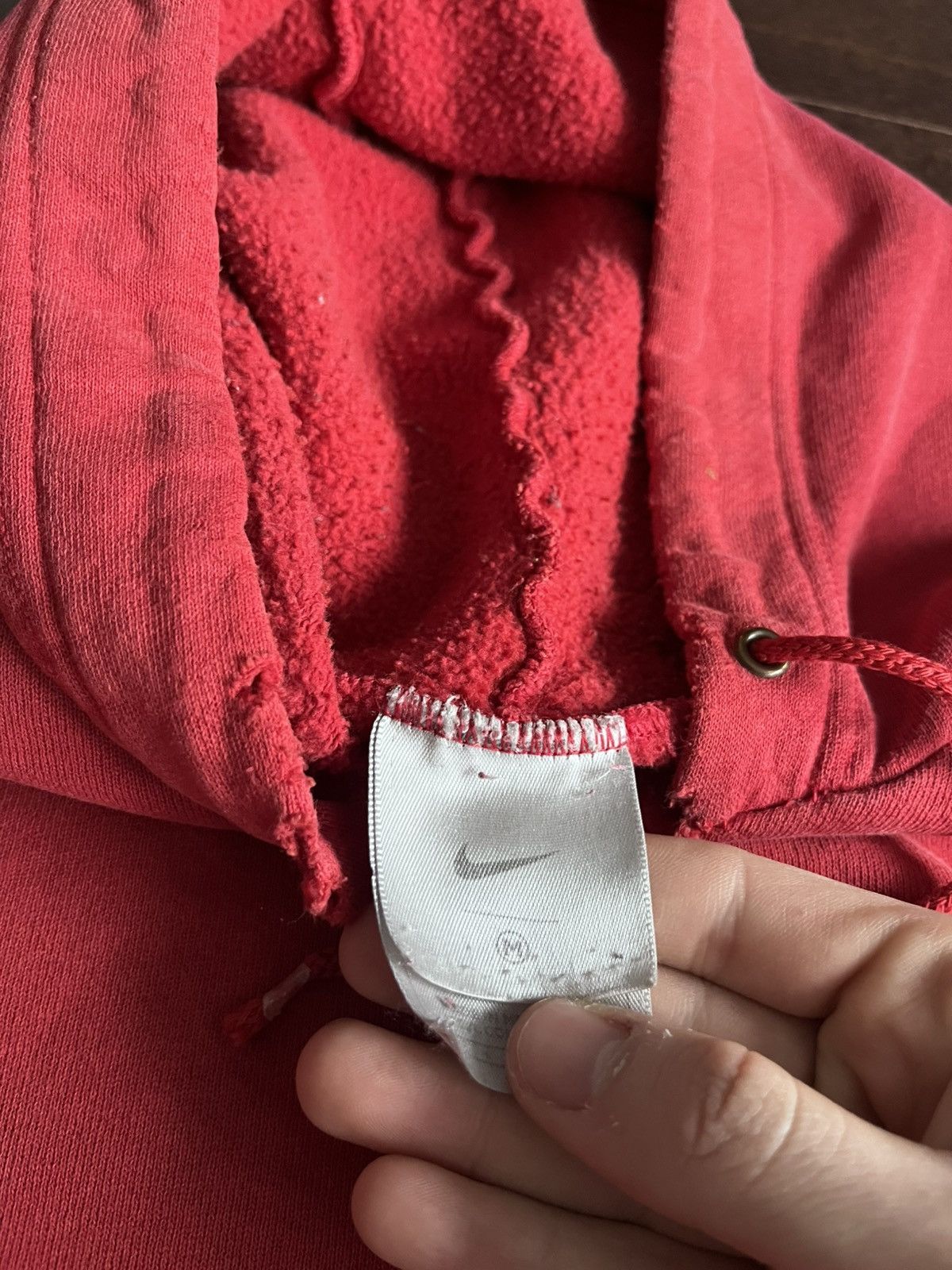 Nike Vintage Nike Center Swoosh Red Boxy Hoodie Distressed M/L Size US M / EU 48-50 / 2 - 6 Thumbnail
