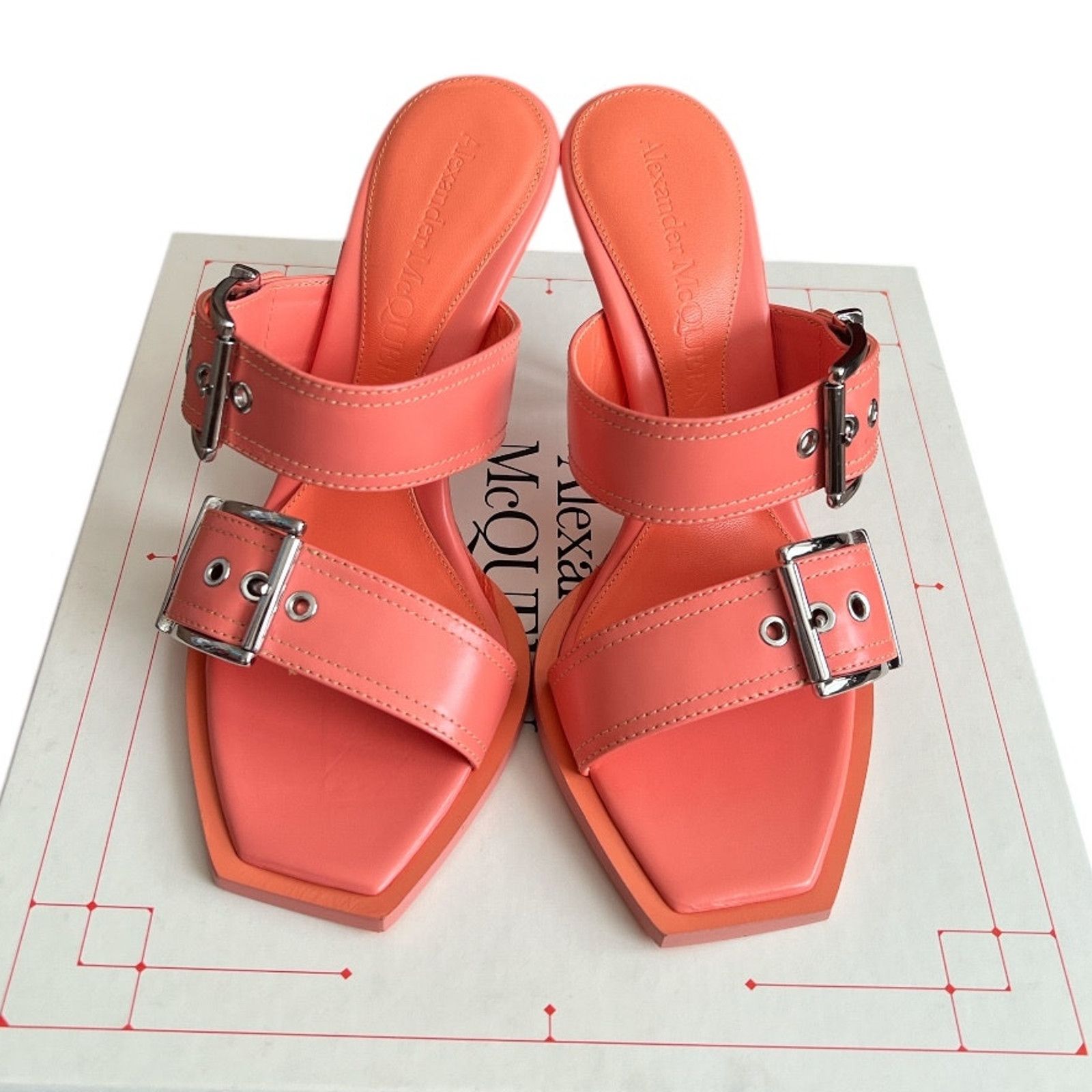 Alexander McQueen Alexander McQueen Apricot Buckle Mule Sandals, IT38/US8 Size US 8 / IT 38 - 4 Thumbnail