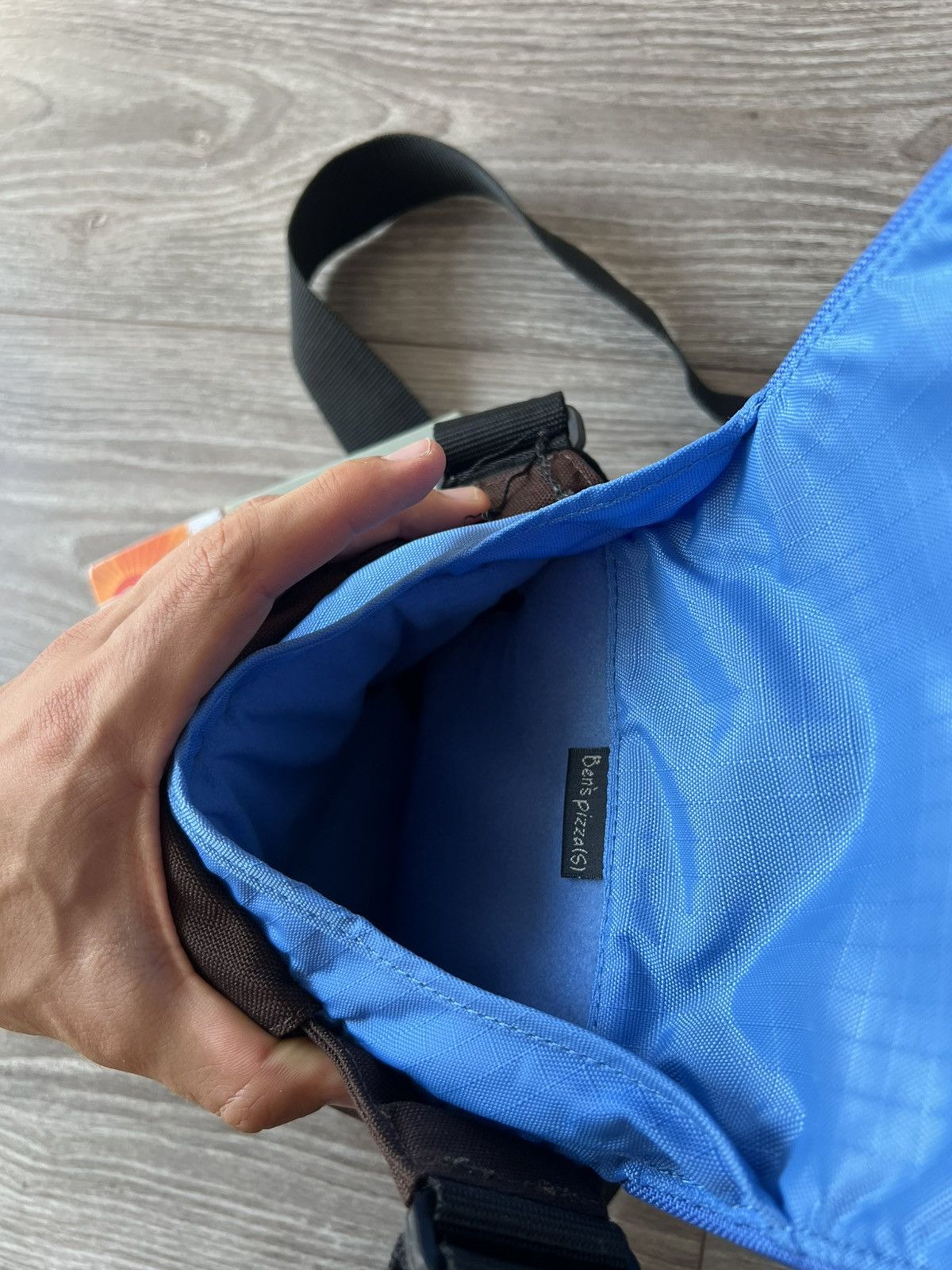 Crumpler ‼️Crumpler Vintage New With Tags Avant Garde Bens Pizza Bag‼️ Size ONE SIZE - 18 Thumbnail
