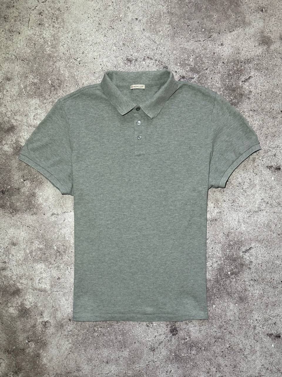 MONCLER｜ (8C00028 89A17 999) 楽天市場】195 MONCLER モンクレール 8C00028 89A17 ブラック T