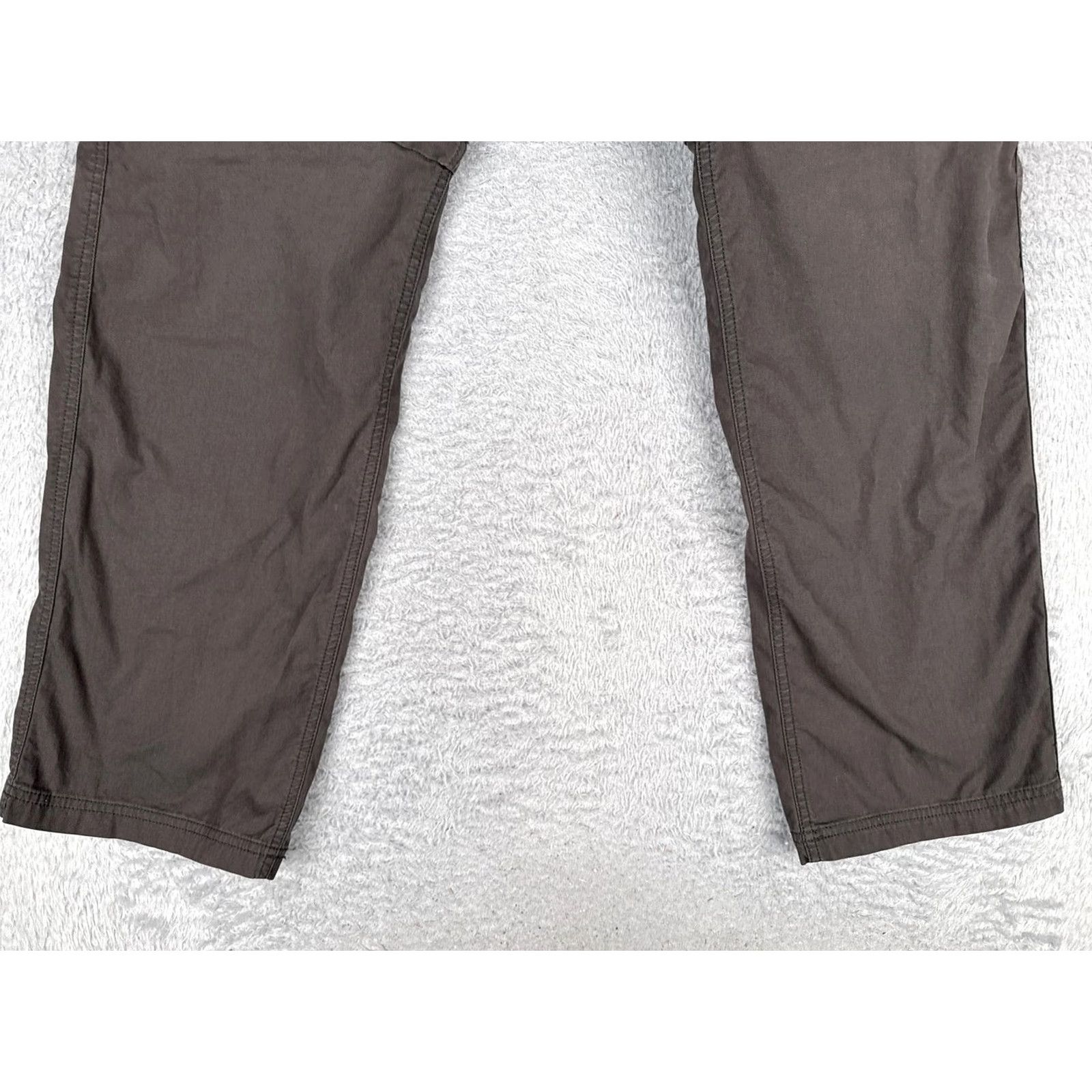 Vintage BC Clothing Co Mens Cargo Pants Brown Convertible Zip-Off Legs Belted Pockets Stretch Canvas 34x29 Waist 34 Inseam M Regular Size US 31 - 2 Thumbnail