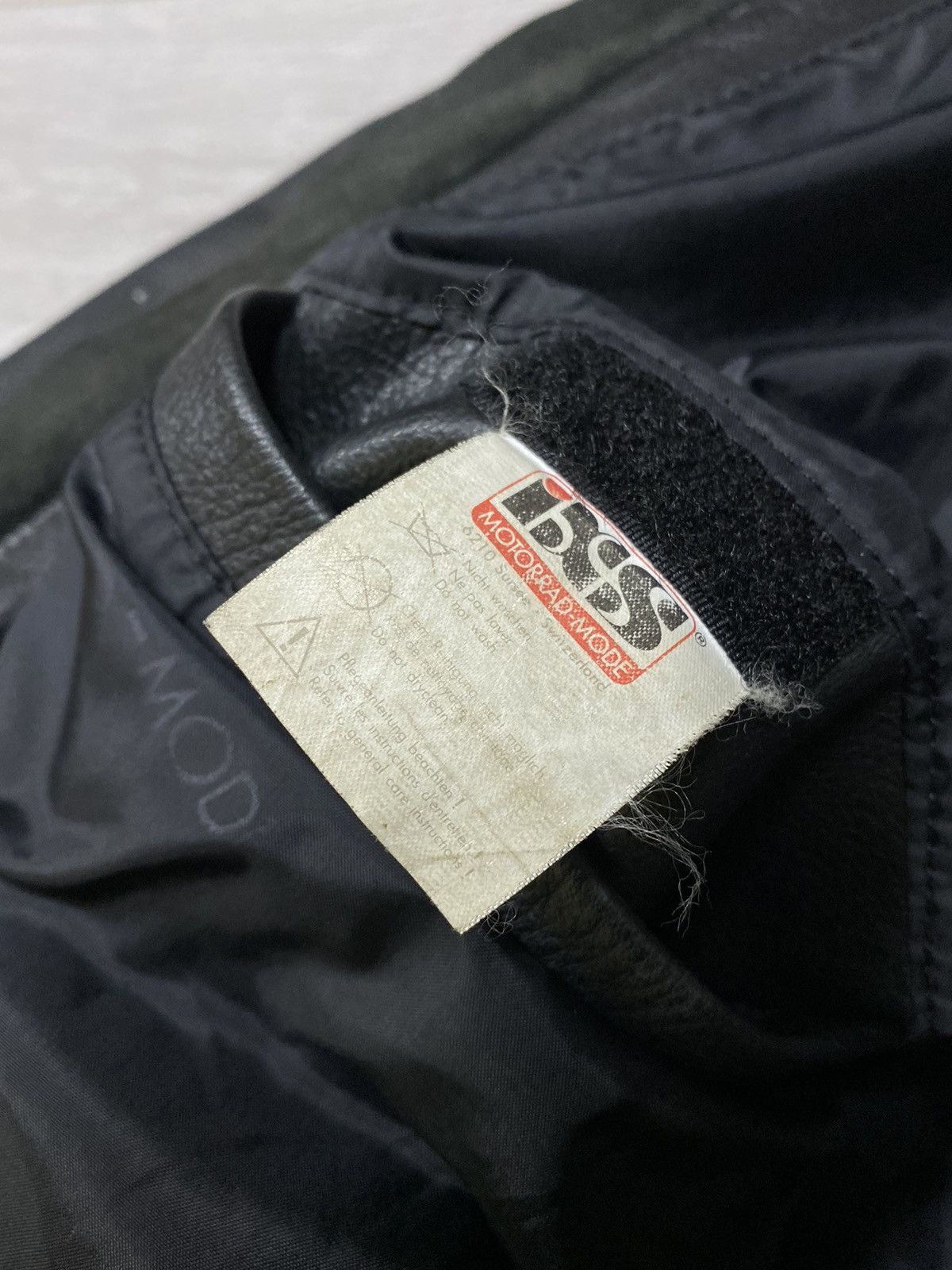 Other IXS vintage racing moto jacket protection Size US L / EU 52-54 / 3 - 8 Thumbnail