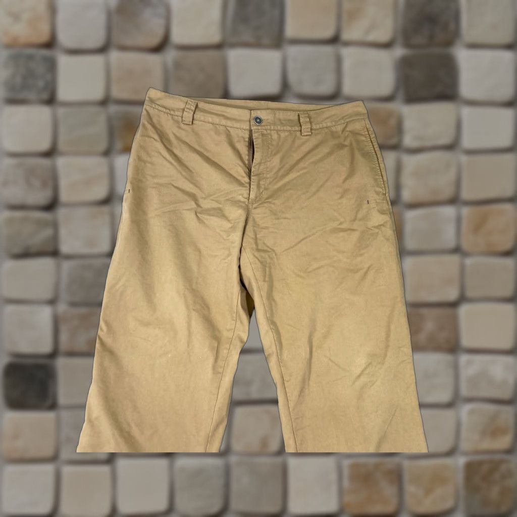 The North Face The North Face Chino Pants Mens 36 Khaki Beige Straight Leg Pockets Waistband Button Zip Regular Inseam 32 Size US 36 / EU 52 - 1 Thumbnail