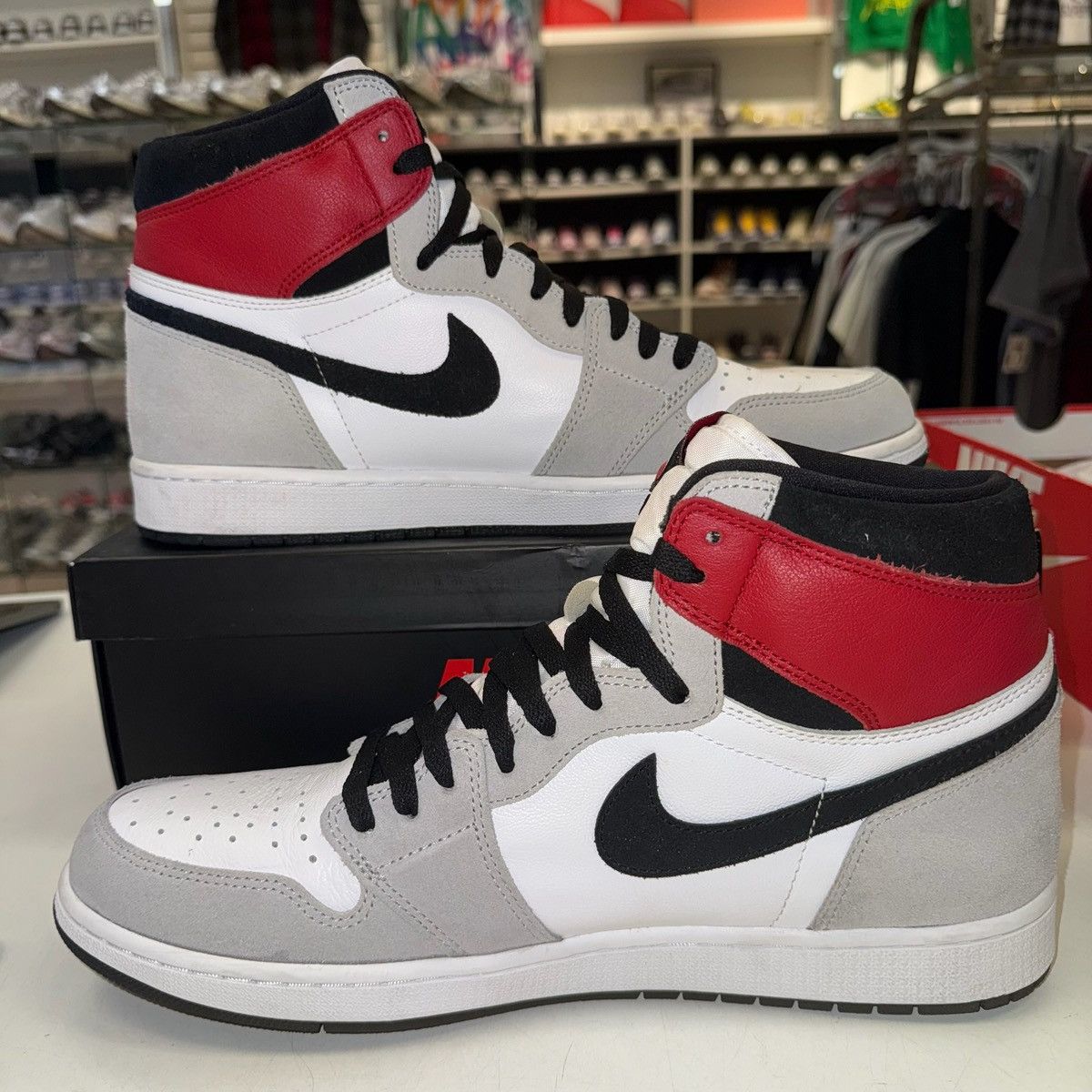 Jordan Brand × Nike Size 14 - Jordan 1 Retro High OG Smoke Grey 555088-126 Size US 14 / EU 47 - 2 Thumbnail