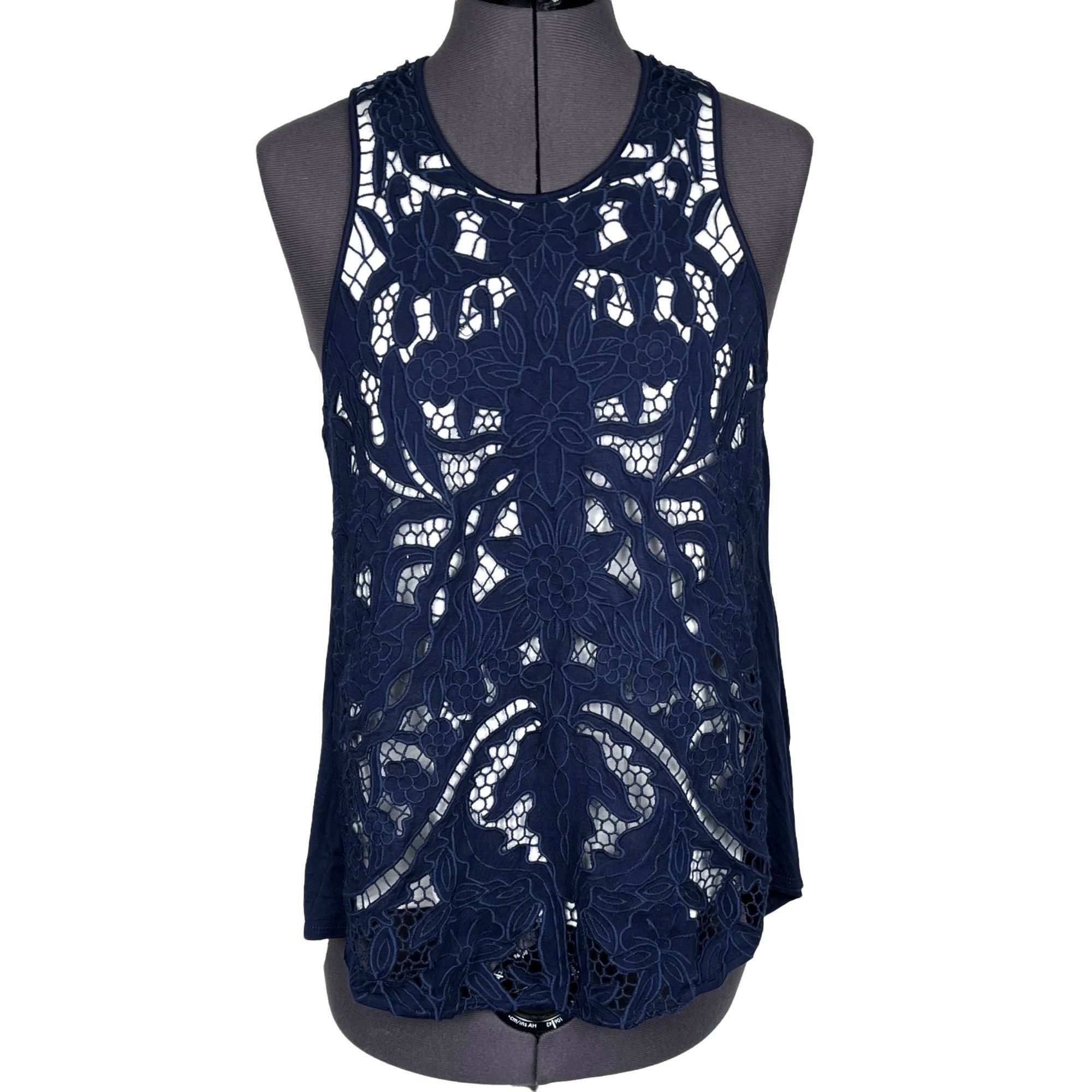 Anthropologie Akemi + Kin Anthropologie Crochet Overlay Sleeveless Top Ta Size S / US 4 / IT 40 - 1 Thumbnail