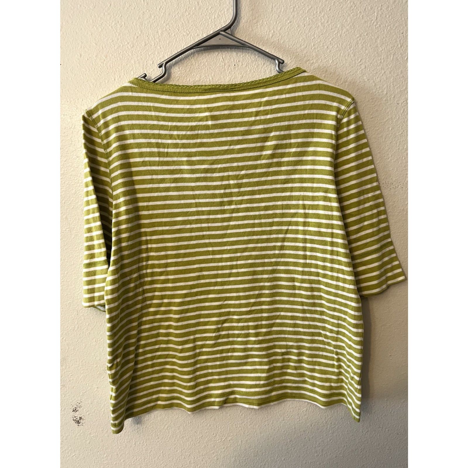 Jones New York Jones New York Green Striped Tee Shirt ~ Size L Women Casual Short Sleeve Pullover Round Neck V-Neck Pocket All Seasons Basic T-Shirt Size L / US 10 / IT 46 - 3 Thumbnail
