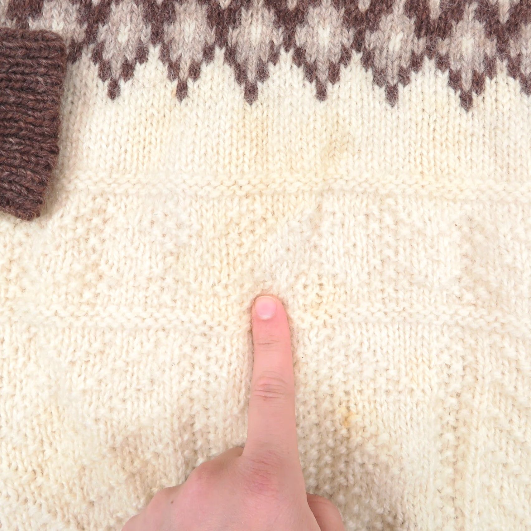 Vintage VINTAGE Blarney Woolen Mills Sweater Mens Large Cream Brown Fishermans Chunky Intarsia Size US L / EU 52-54 / 3 - 3 Thumbnail