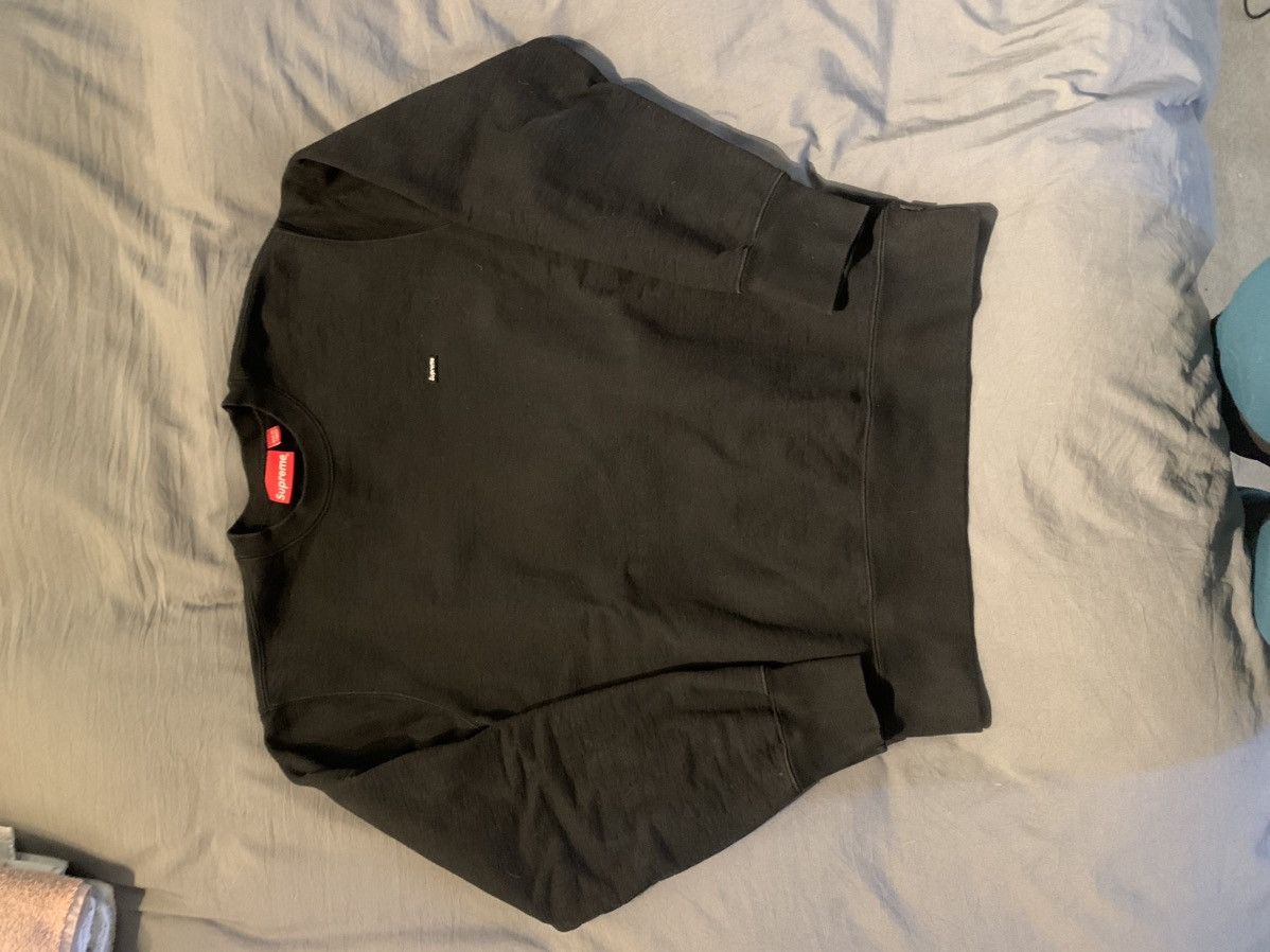 image of Supreme Small Logo Crew in Black, Men's (Size Medium)