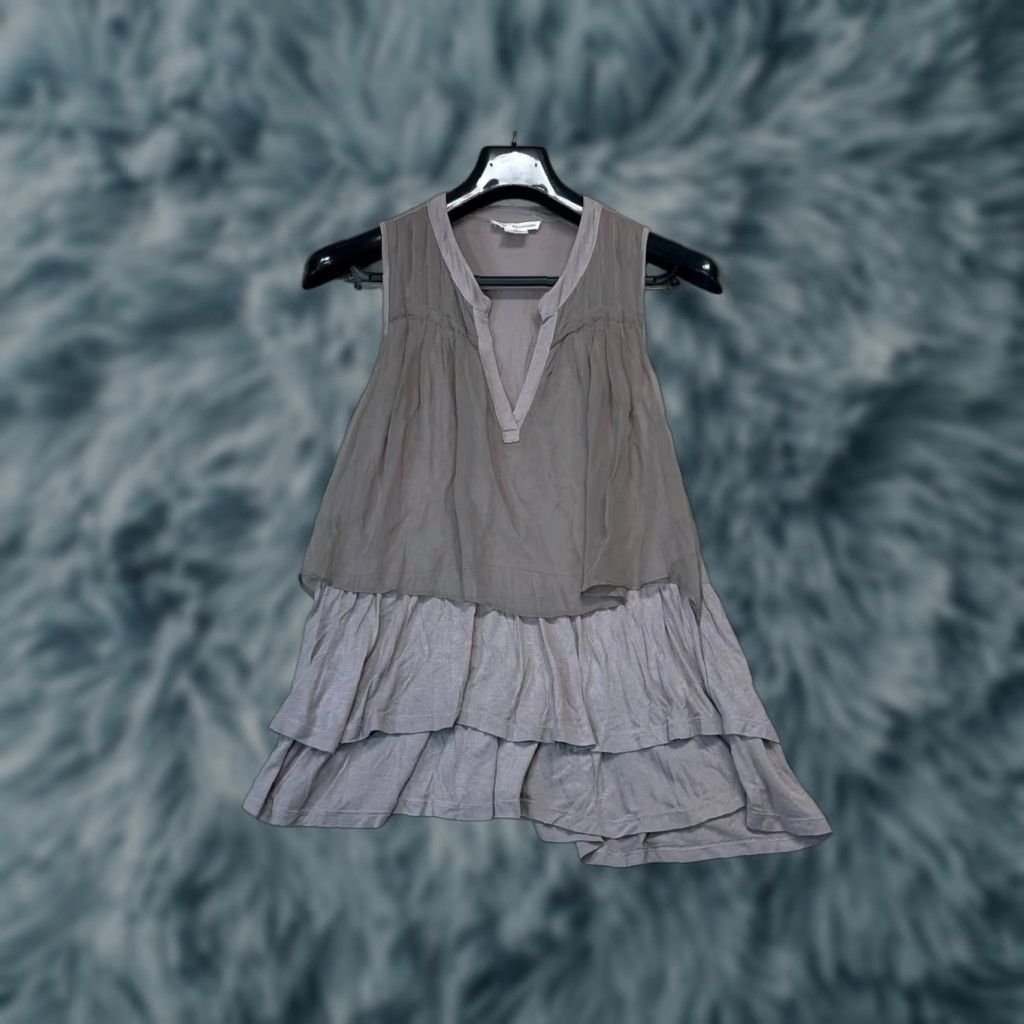 Anthropologie Anthropologie Clu + Willoughby Silk & Rayon Top Blouse Women Small Gray Silk Rayon Blouse S Women Size S / US 4 / IT 40 - 1 Thumbnail