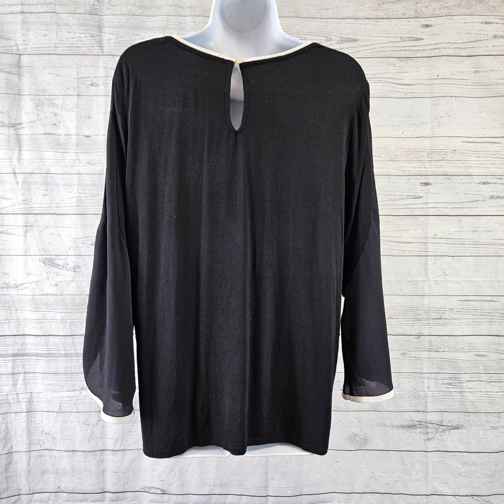 Vintage Chico's Womens Blouse Sz L Black White Trim 3/4 Sleeve Rayon Blend Keyhole Shirt Womens Size L / US 10 / IT 46 - 4 Thumbnail