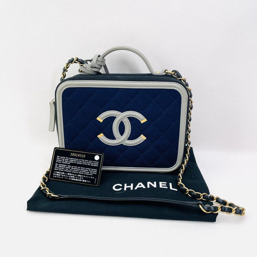Chanel Pre-loved Bag Very good condition Size ONE SIZE - 1 Thumbnail
