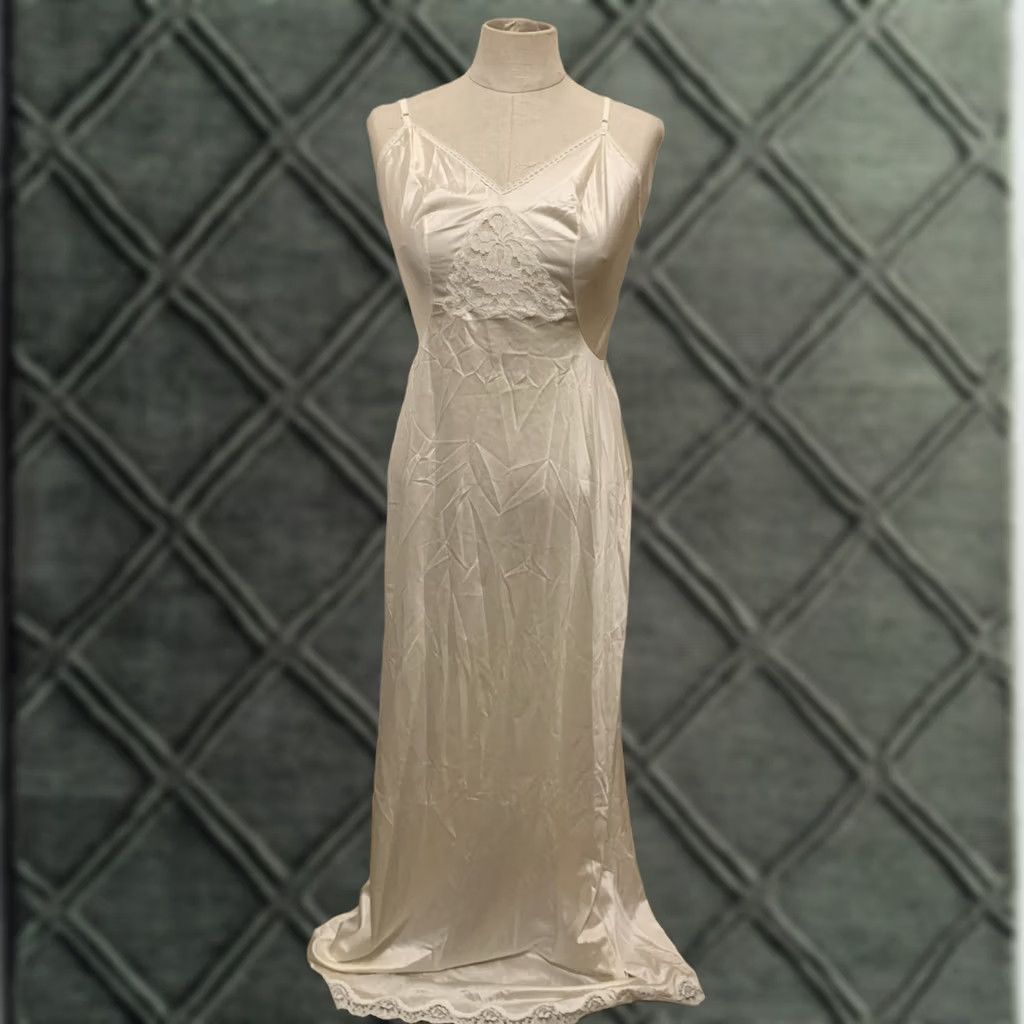 Sears VINTAGE SEARS SILKY IVORY NYLON lace LINGERIE FULL SLIP DRESS Long Sz 34 766 Size XXS / US 00 / IT 34 - 1 Thumbnail