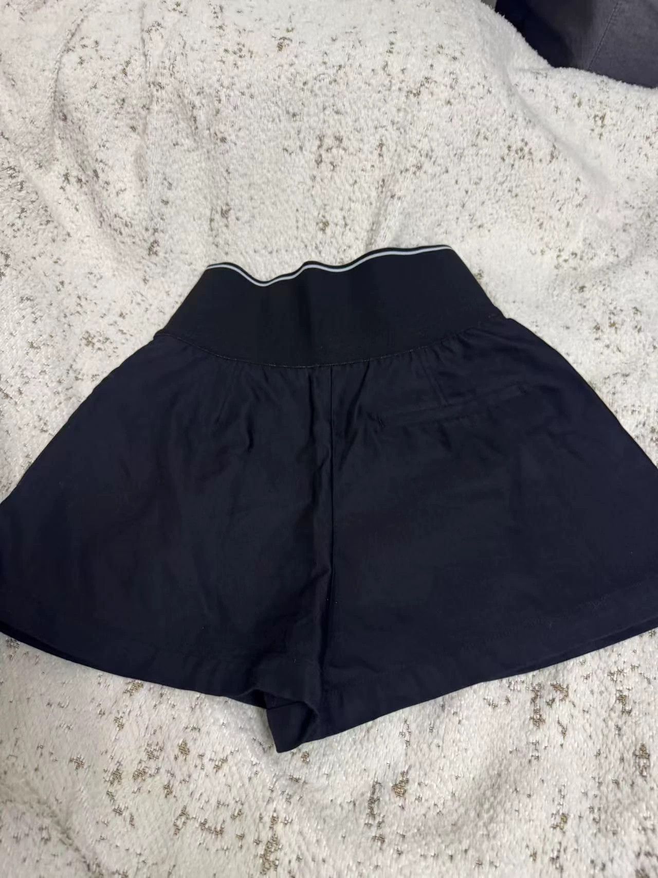 Alexander Wang BIG KING Bestseller Short (Runs Small) Size 28" / US 6 / IT 42 - 2 Thumbnail