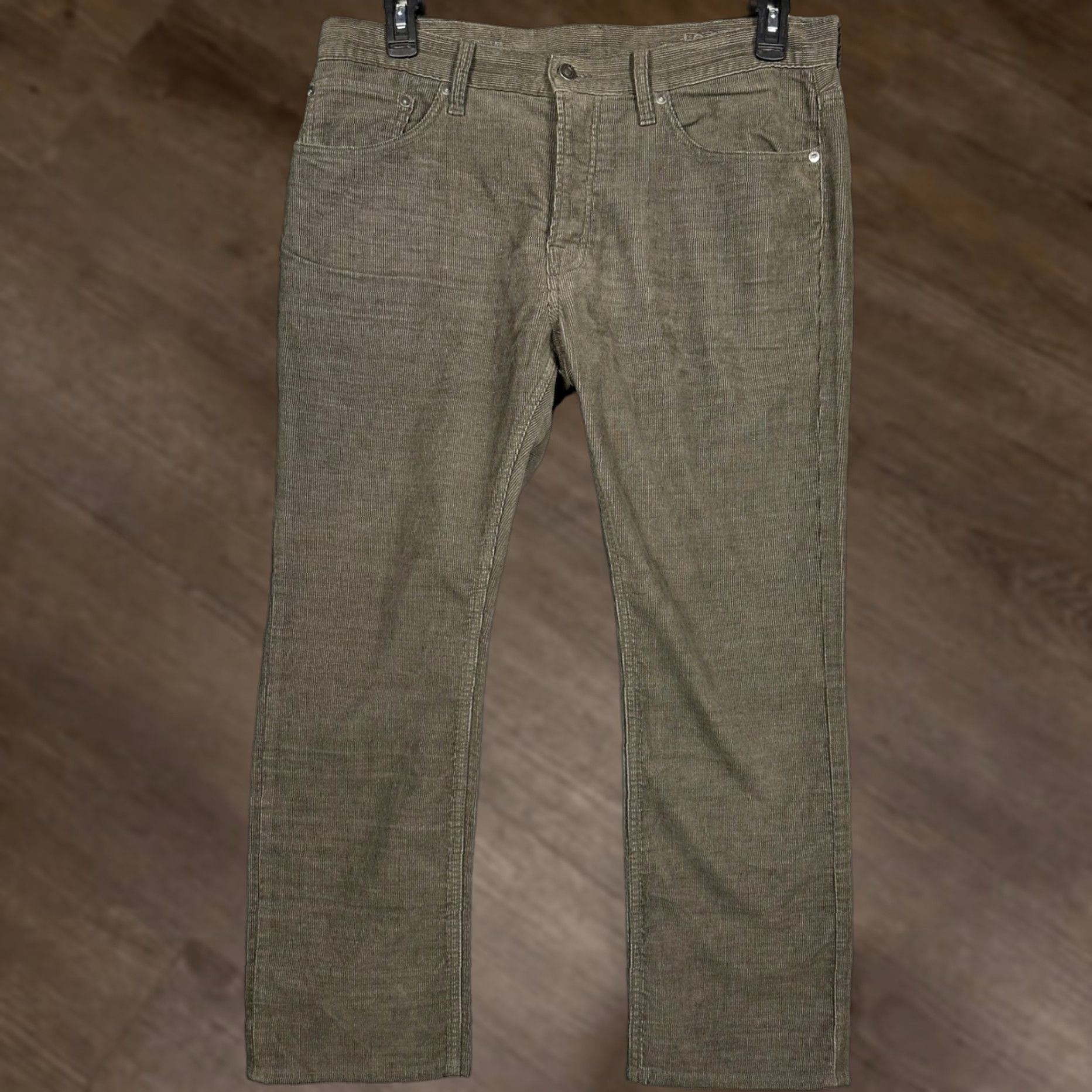 Gap Gap Corduroy Pants Slim 5-Pocket Olive Green Mens 34x28 Casual EUC Size US 34 / EU 50 - 1 Thumbnail