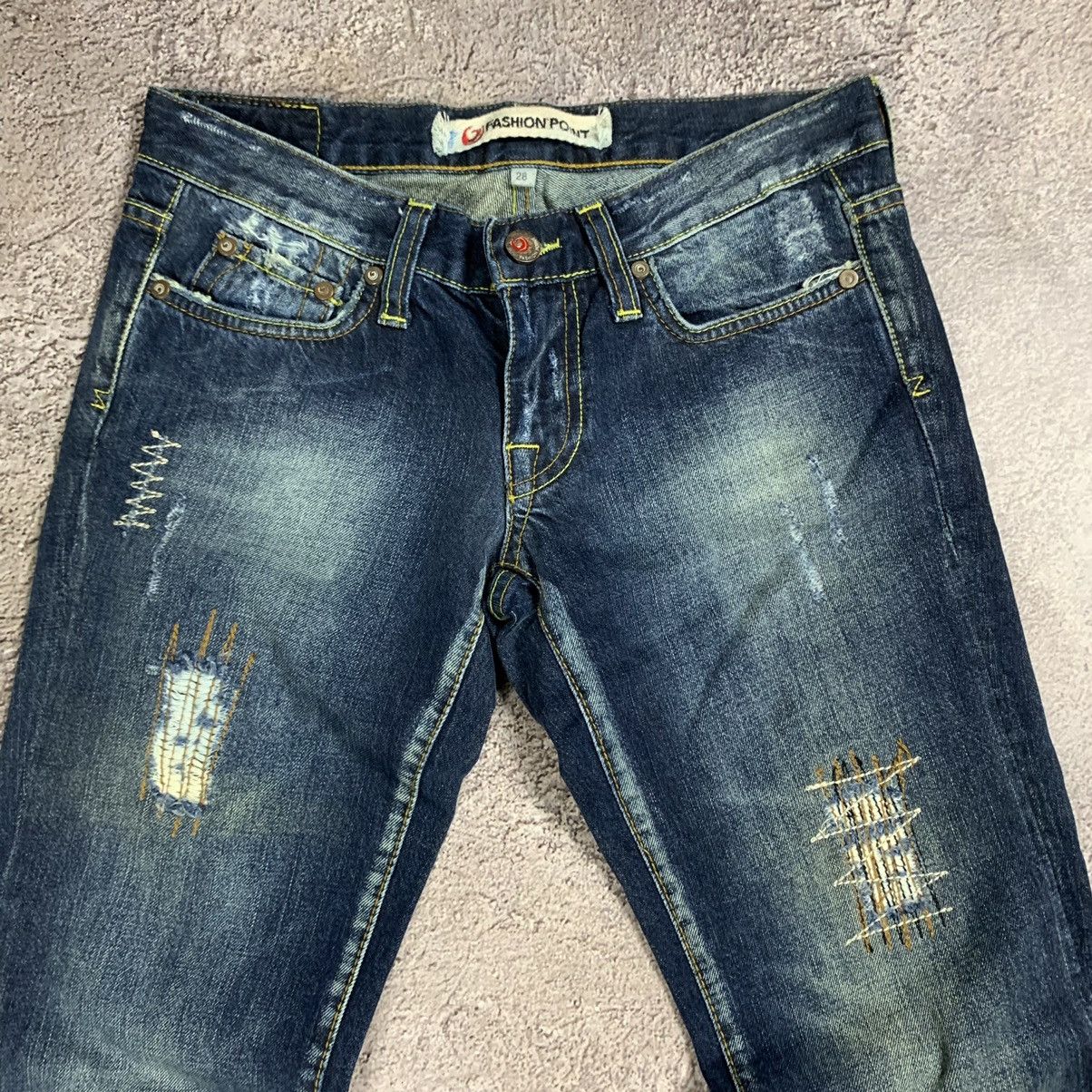 Vintage Vintage Y2K Distressed Flared Jeans Low Rise Grunge Slim 28 Size 28" / US 6 / IT 42 - 3 Thumbnail