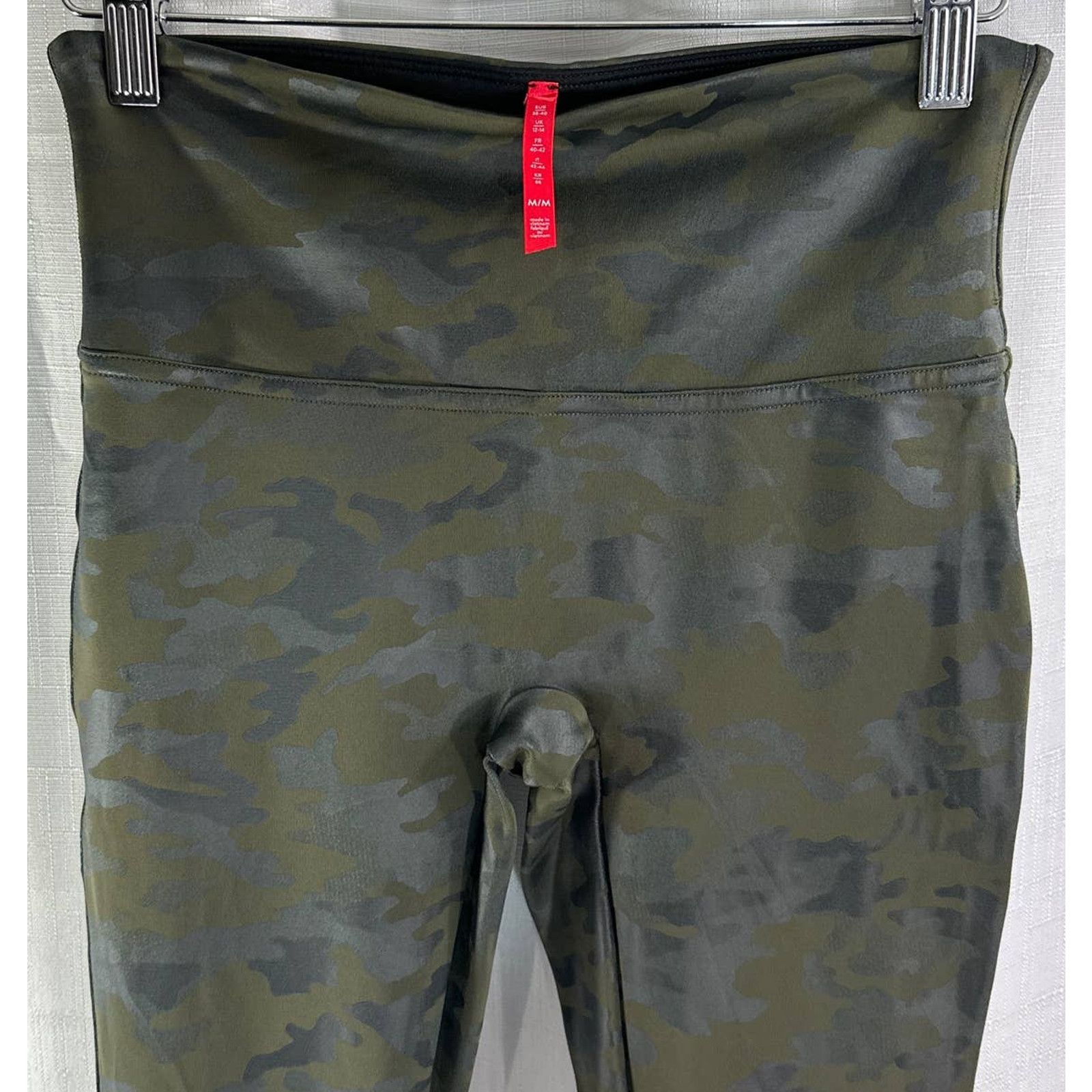 Spanx SPANX Assets Army Green Camo Print Shaping Leggings Small