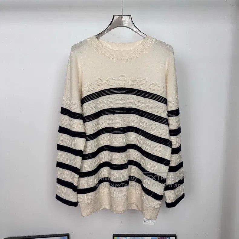 Hermes Hermes Black and White Pig Nose扣 Striped Top Size XXS / US 00 / IT 34 - 2 Thumbnail