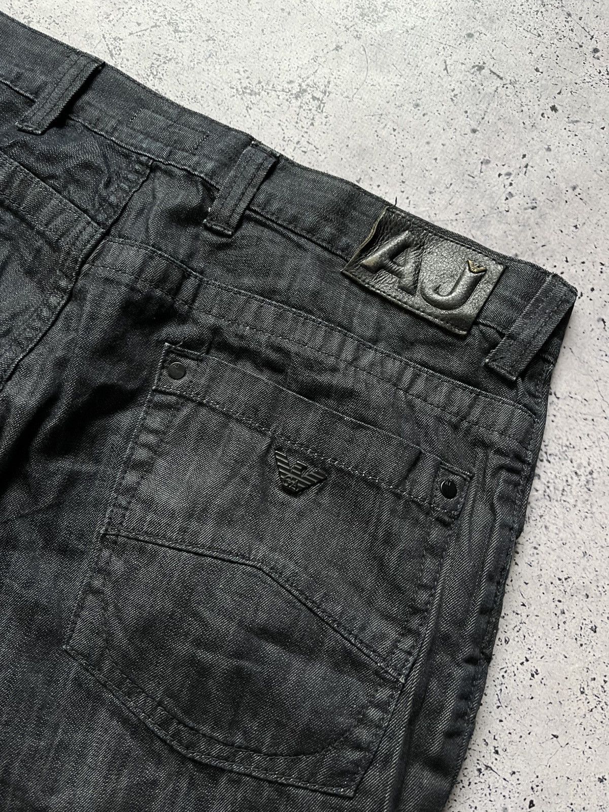 Giorgio Armani Vintage Black Giorgio Armani Metal Logo Denim Jeans Y2K USA Size US 38 / EU 54 - 1 Thumbnail