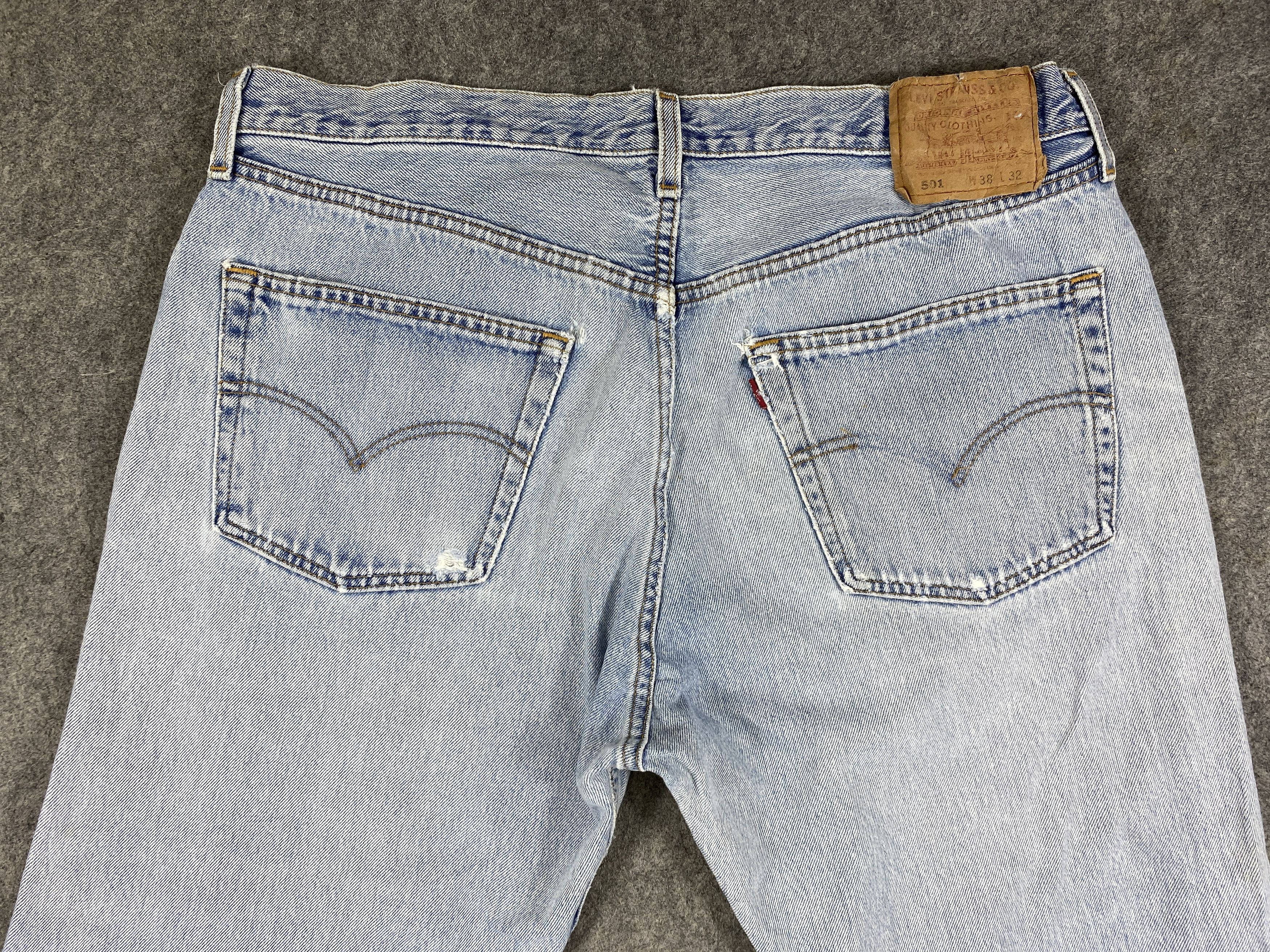 Japanese Brand Light Blue Wash Vintage Levi's 501 36x31.5 Denim -JN2350 Size US 36 / EU 52 - 4 Thumbnail