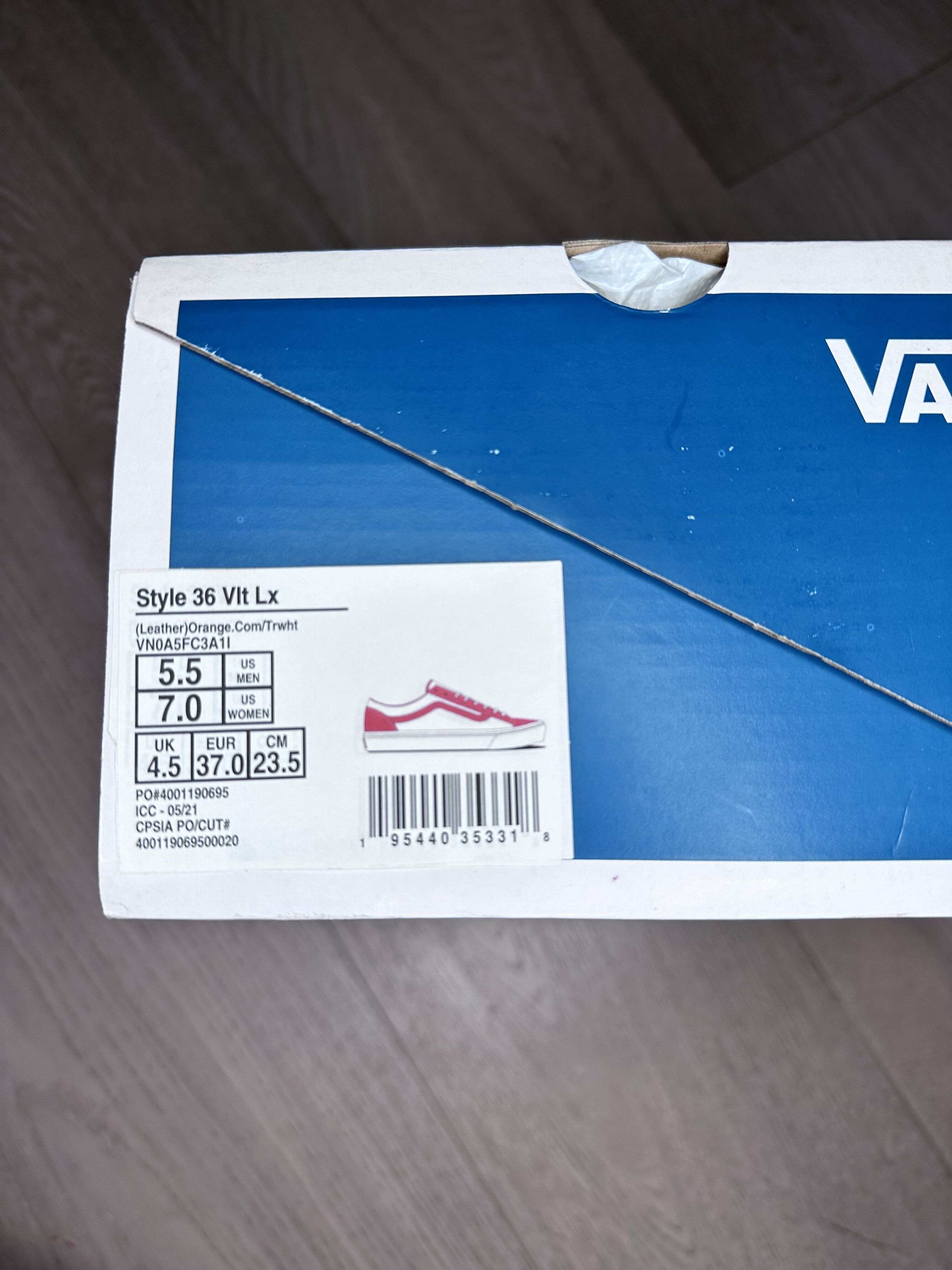 Vans Style 36 VLT LX Size US 7 / IT 37 - 9 Thumbnail