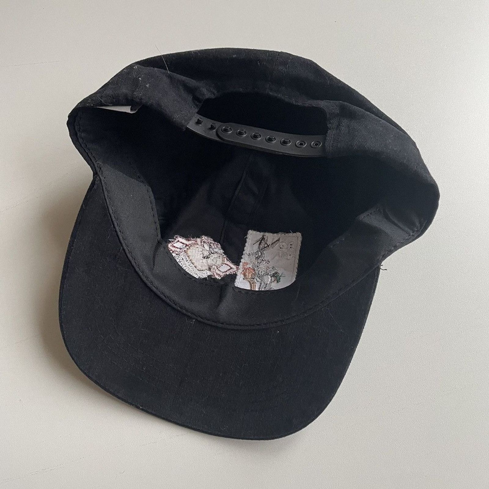 Cartoon Network Vintage 90s Looney Tunes Bugs Bunny Taz Stamp Snapback Rare Size ONE SIZE - 3 Thumbnail