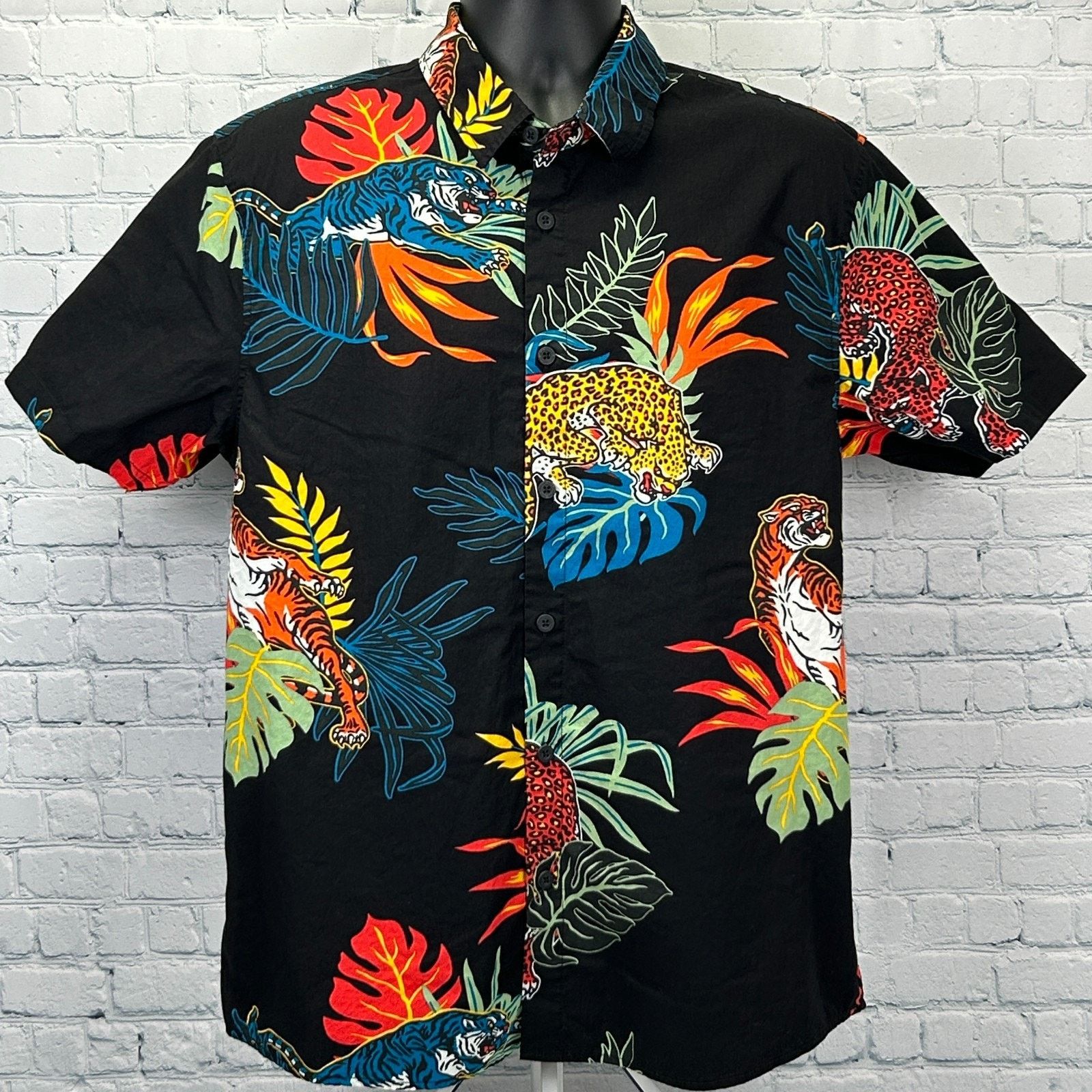 NEFF Neff Pool Sider Tiger Leopard Button Front Shirt Black L Size US L / EU 52-54 / 3 - 1 Thumbnail