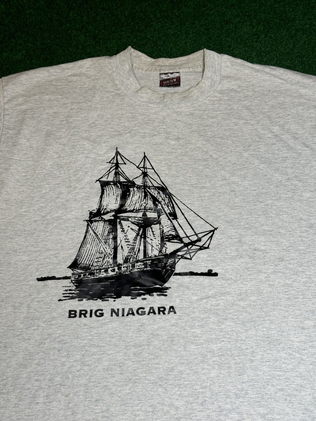 Fruit Of The Loom × Vintage Vtg 90s US Brig Niagara Perry Lake Erie Flagship T Shirt Size US XL / EU 56 / 4 - 2 Thumbnail